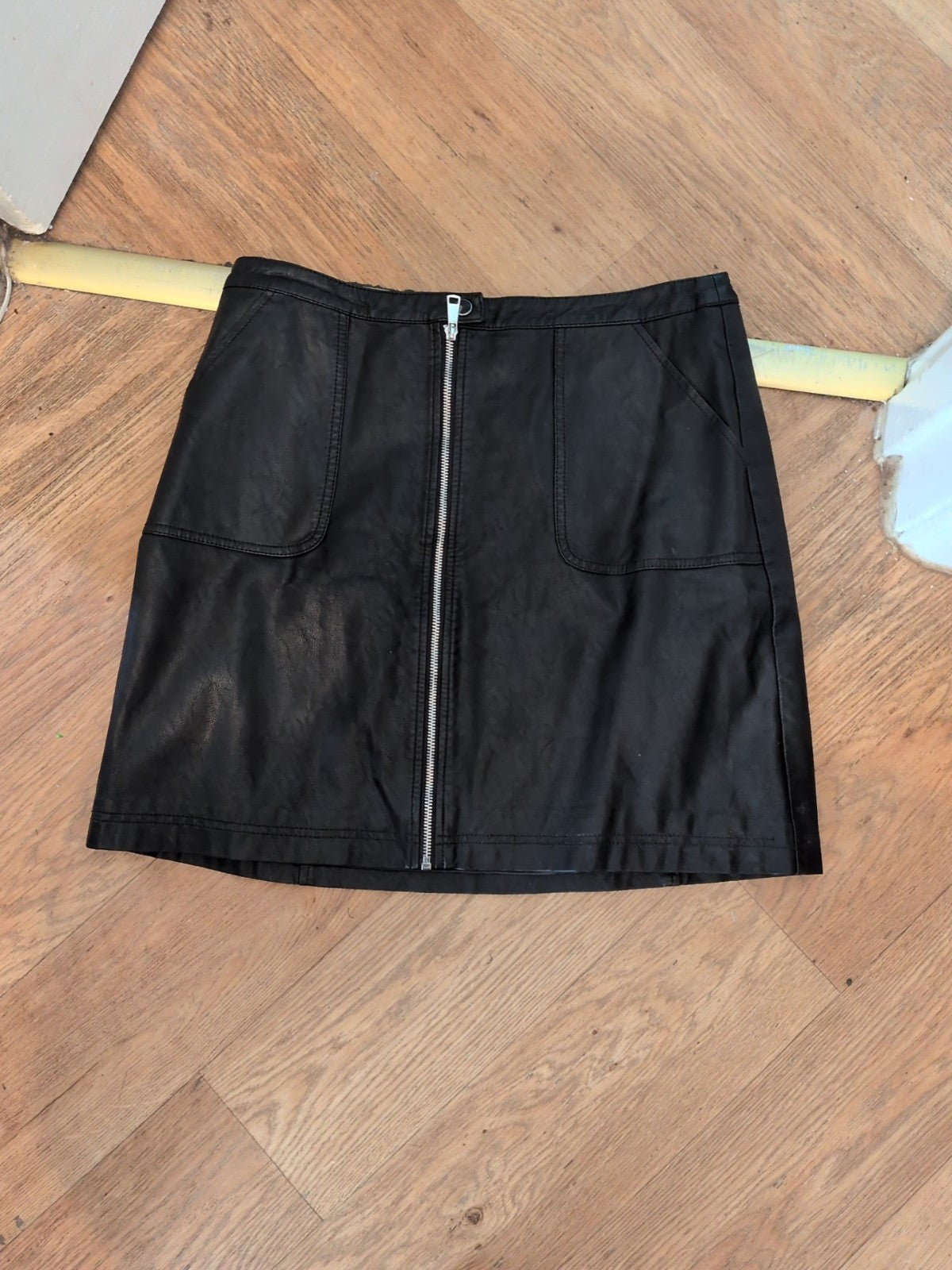 F&F 12 Black Pleather Front Zip Skirt