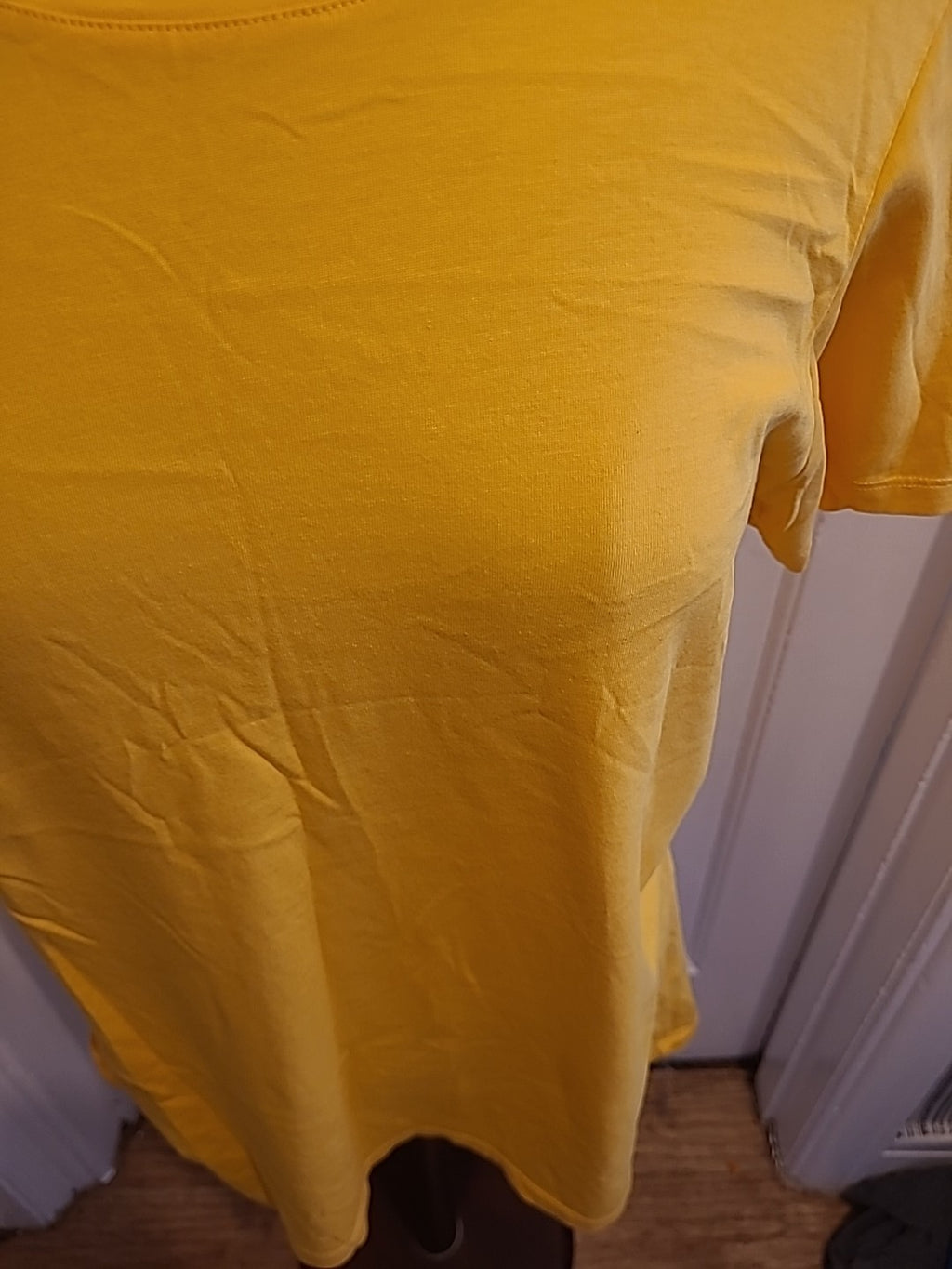 Ladies Lands End Size Medium Mustard Short Sleeved Tshirt