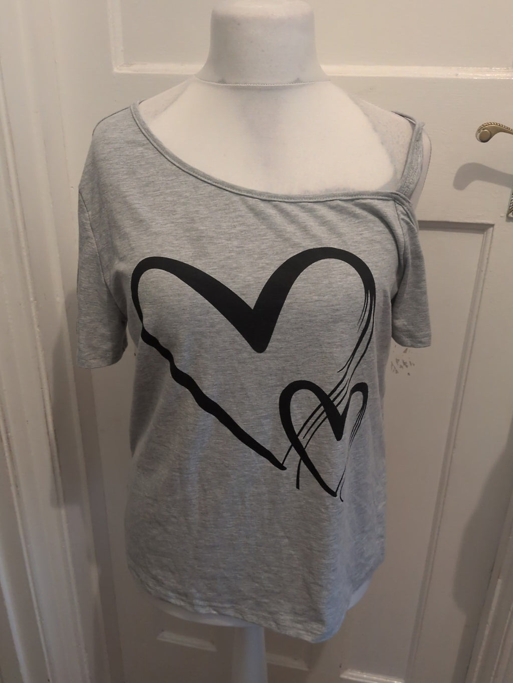 Shein Large Grey With Black Heart Print Short Sleeve T-shirt