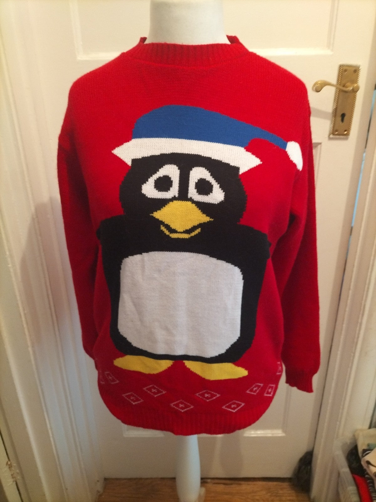 Fab Medium Red Pullover Jumper Penquin