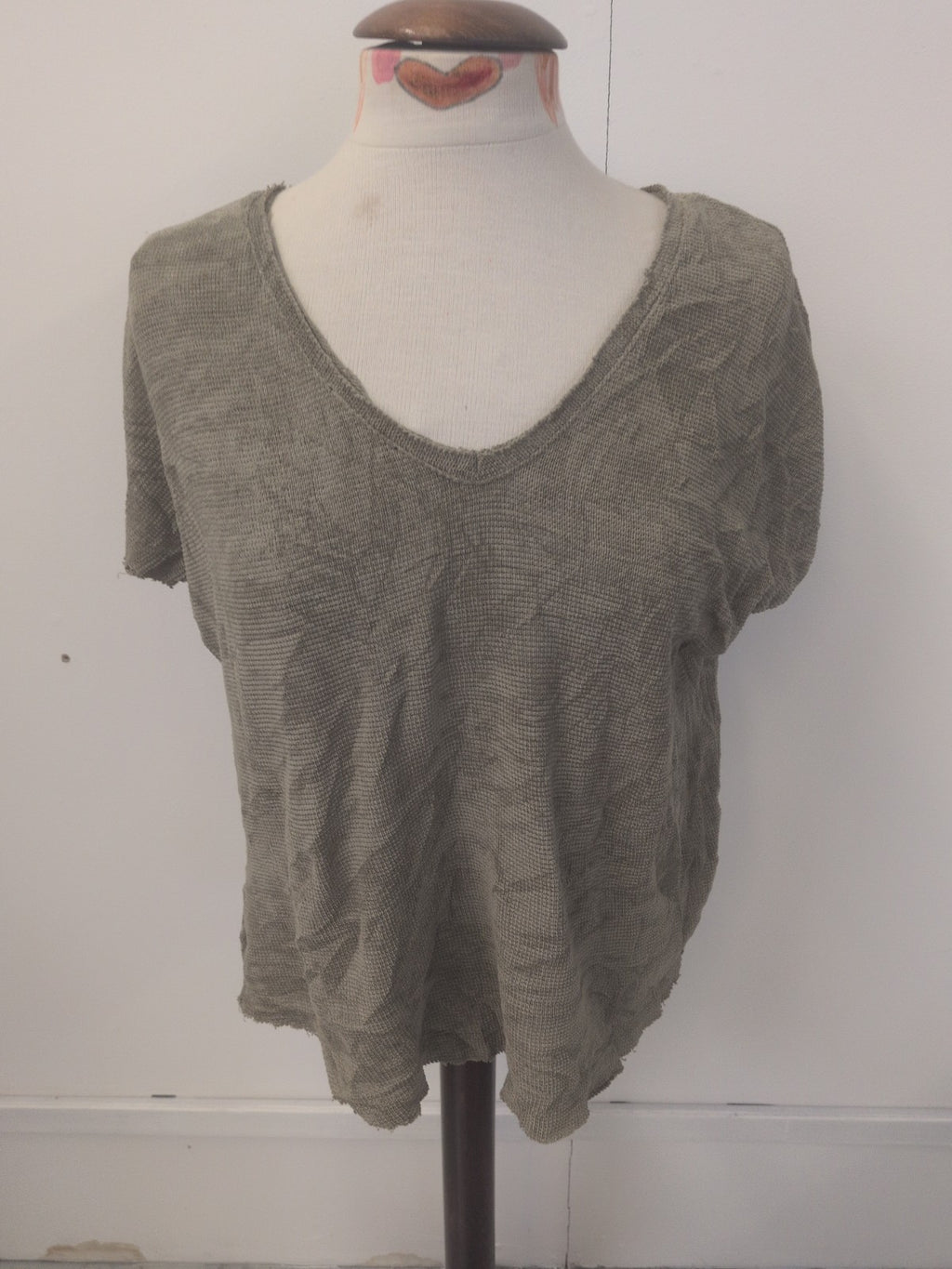 Ladies Mari Size Small Khaki Short Sleeve T-shirt