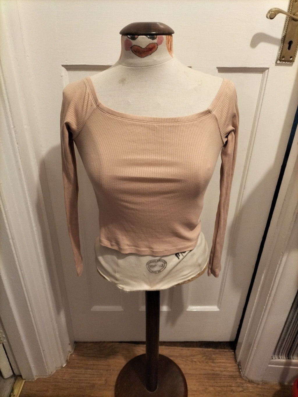 Ladies Divided Size Small Beige Ribbed Long Sleeved Tshirt