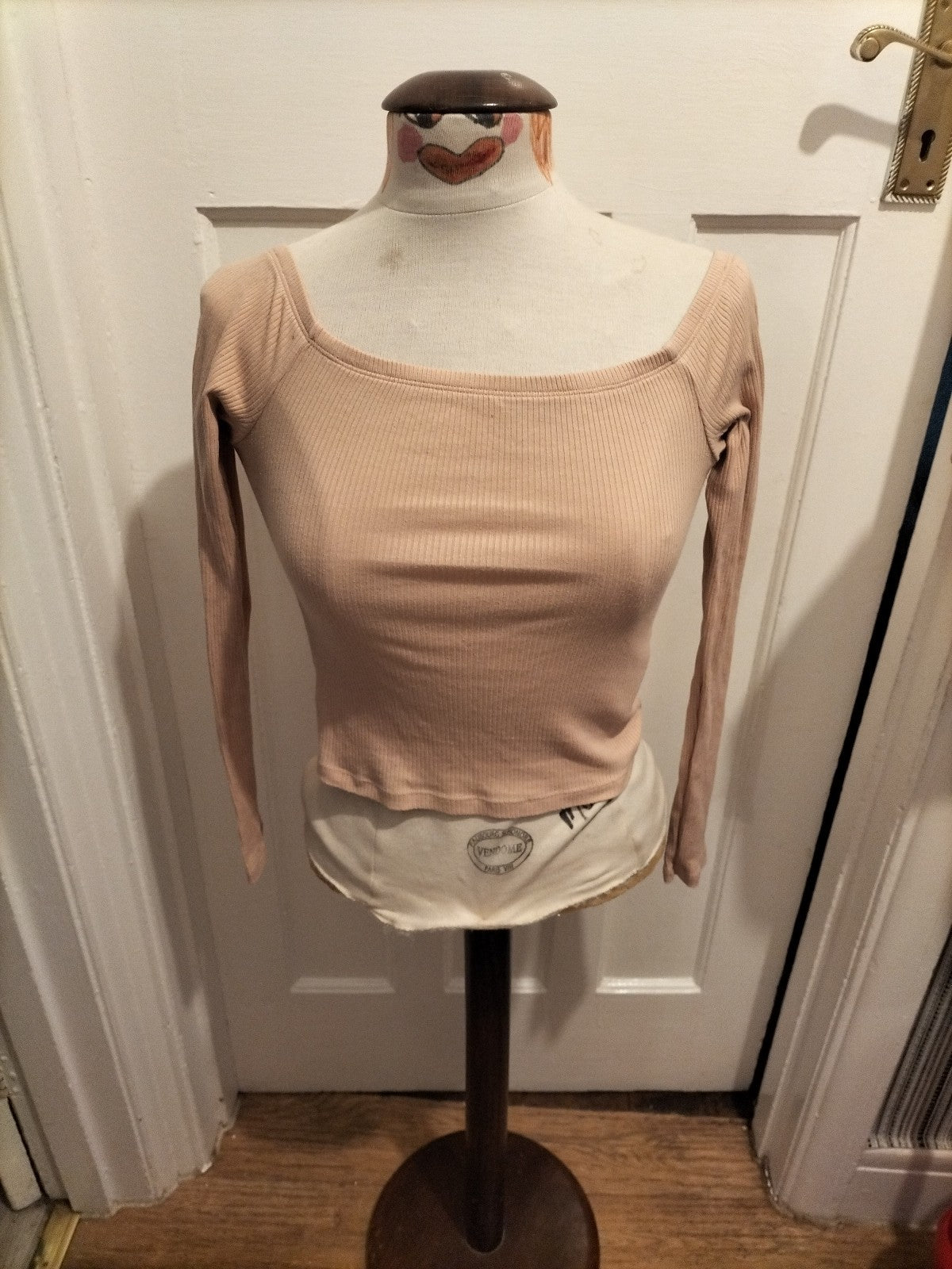 Ladies Divided Size Small Beige Ribbed Long Sleeved Tshirt