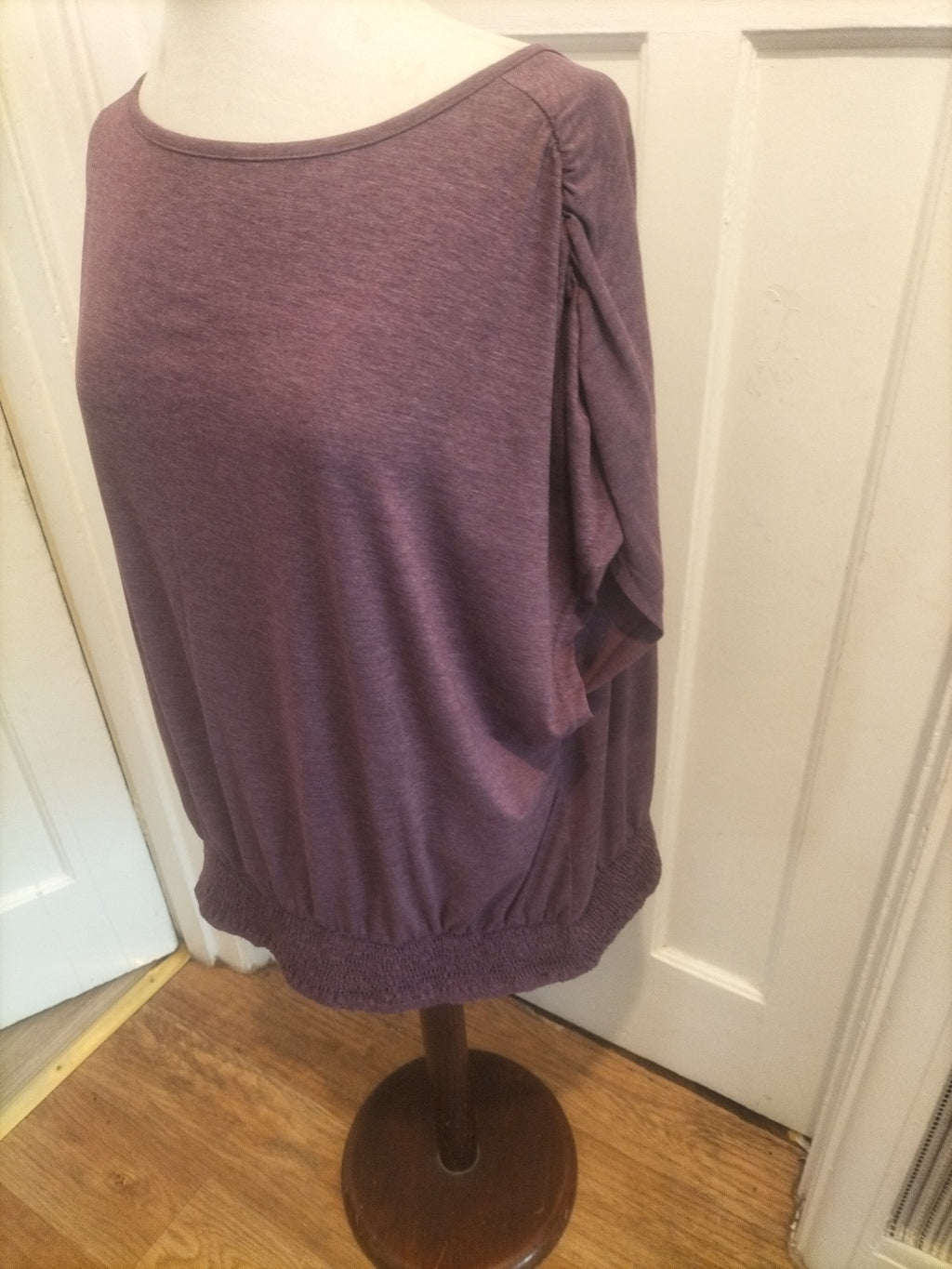 Ladies Size 4XL Purple Bubble Hem Short Sleeved Blouse