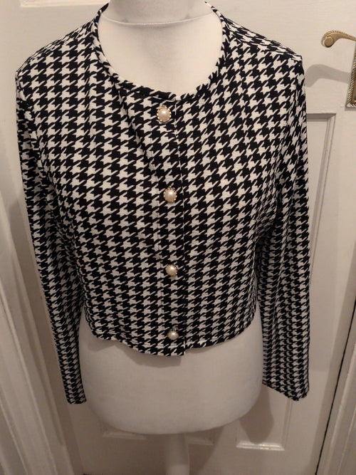 2XL Black And White Long Sleeve Button Blouse