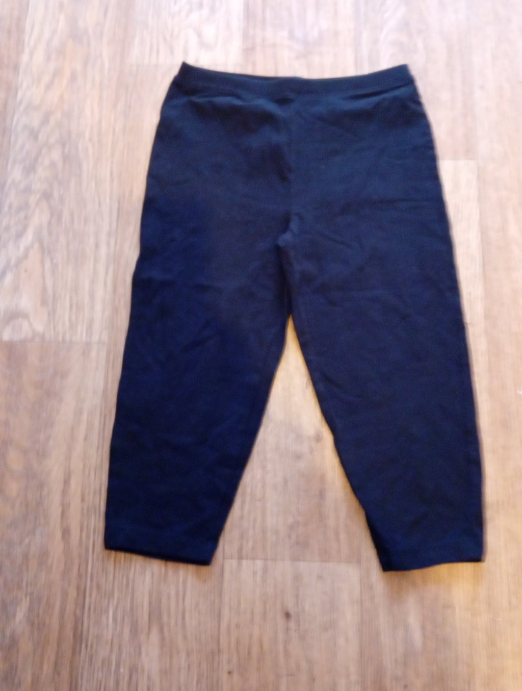 Ladies Primark Size 6 Black Cropped Leggings