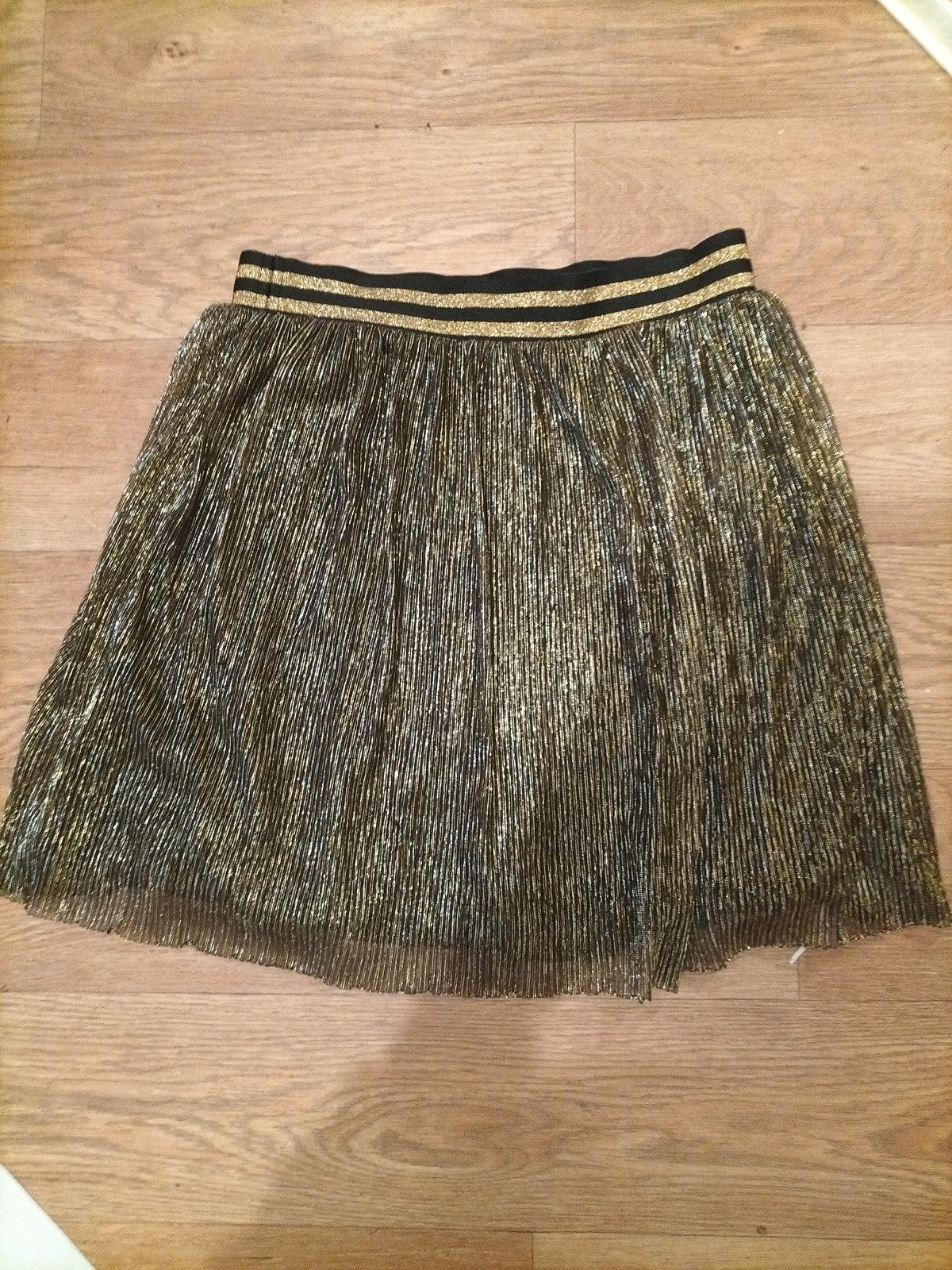 Ladies Divided Size Small Gold Lined Elasticated Short Skirt