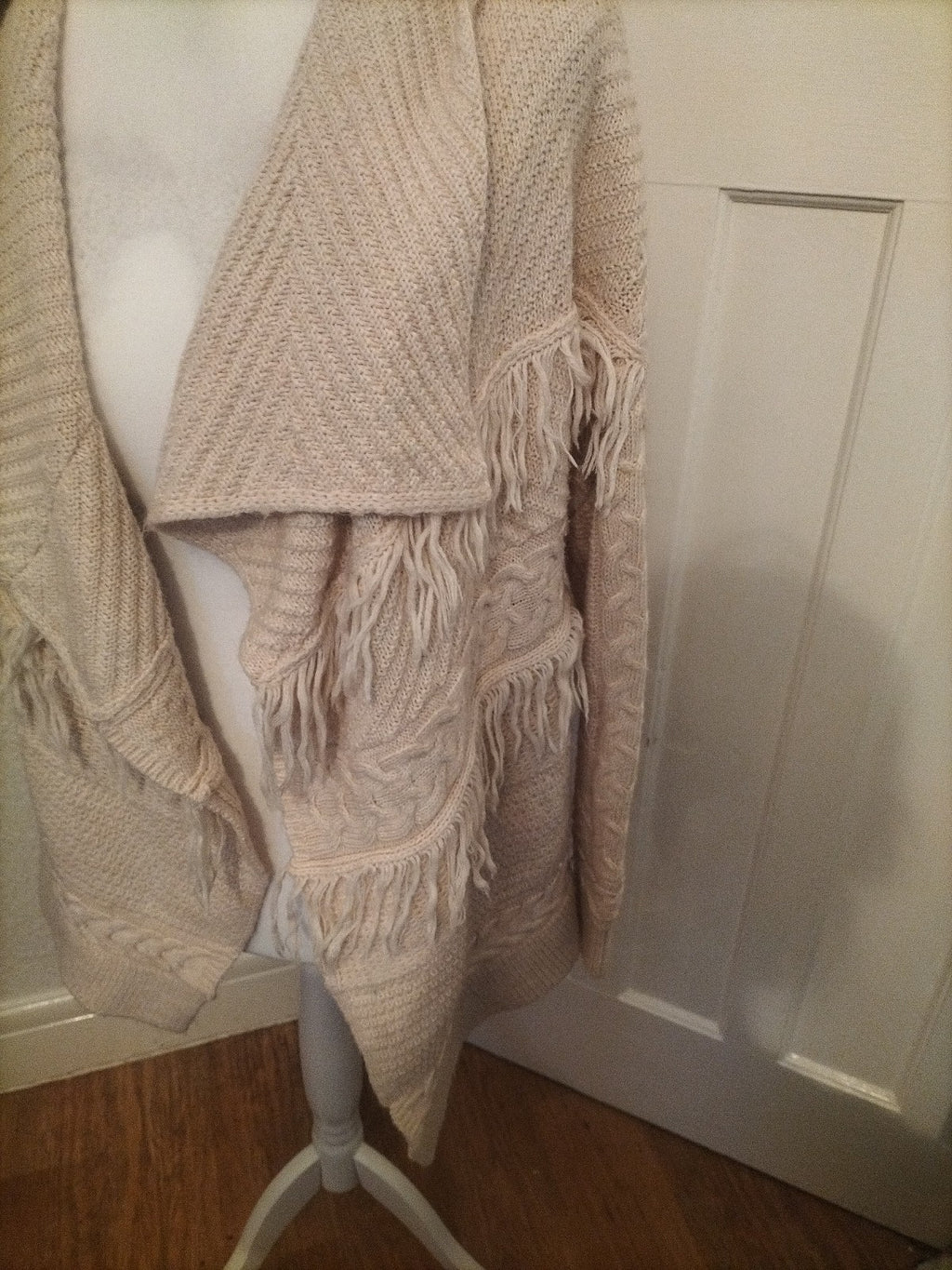 Ladies H&M Size Large Beige Knit Cardigan Heavy