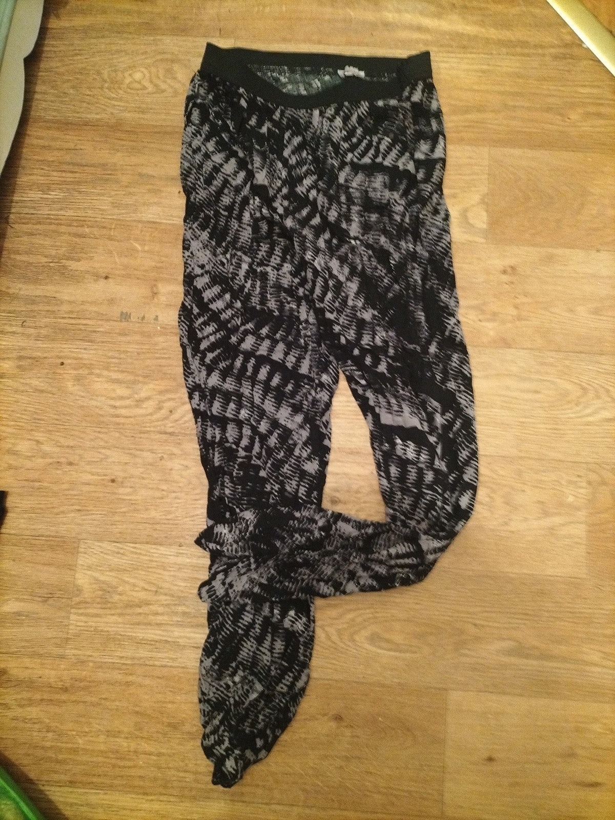 Ladies Be Beau Size 10 Grey And Black Elasticated Leggings