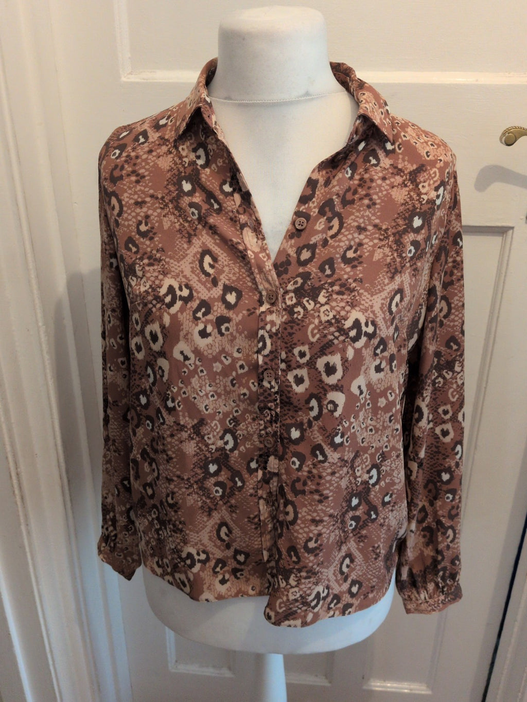 Tu Woman 10 Brown Patterned Long Sleeve Buttoned Blouse Collared