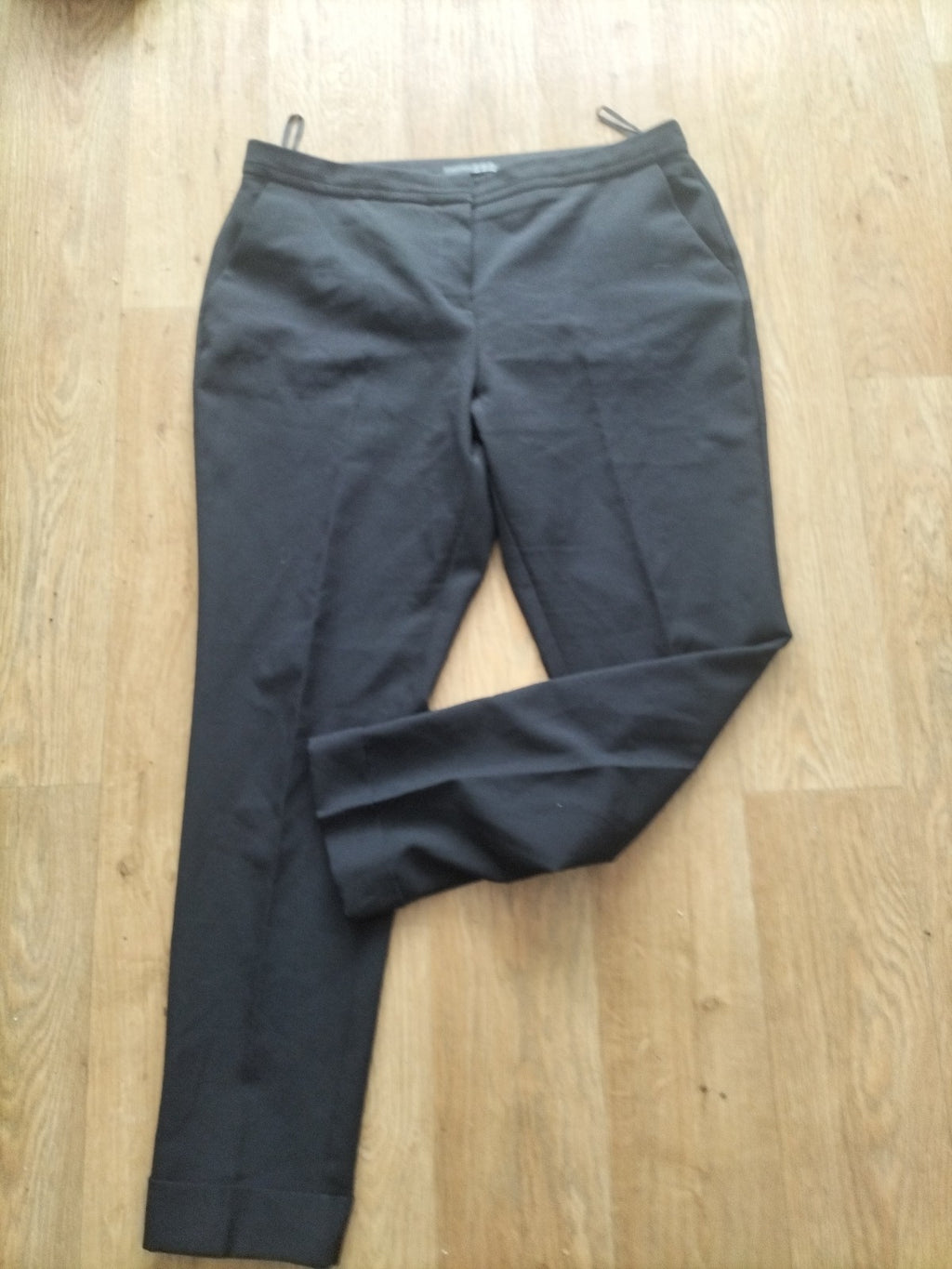 Ladies Primark Size 16 Black Trousers