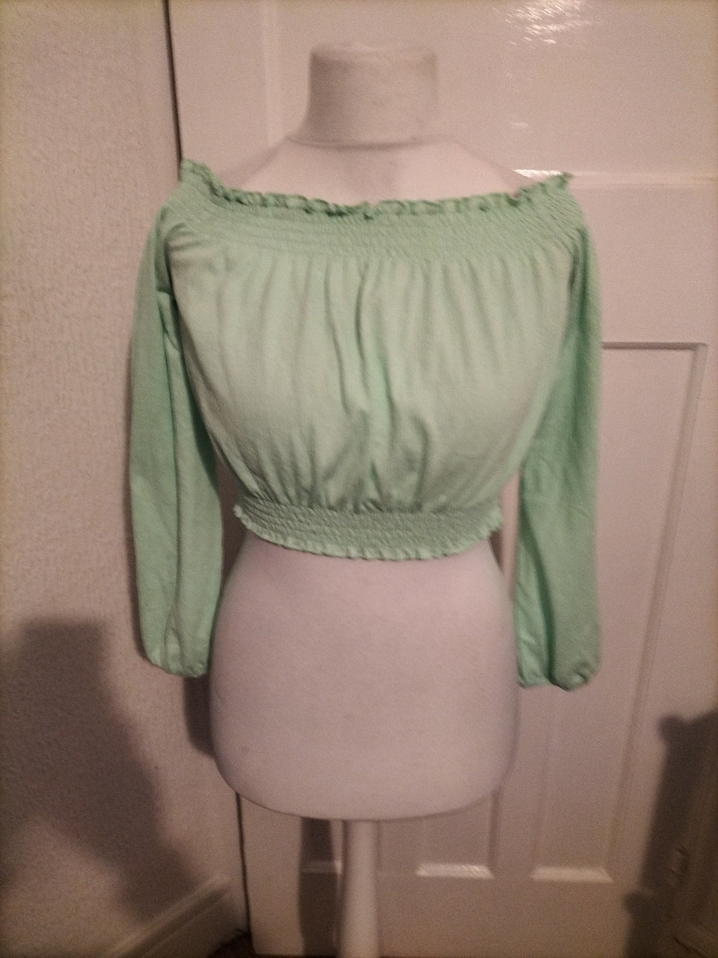 Ladies H&M Size Small Lime Bubblehem Long Sleeved Top
