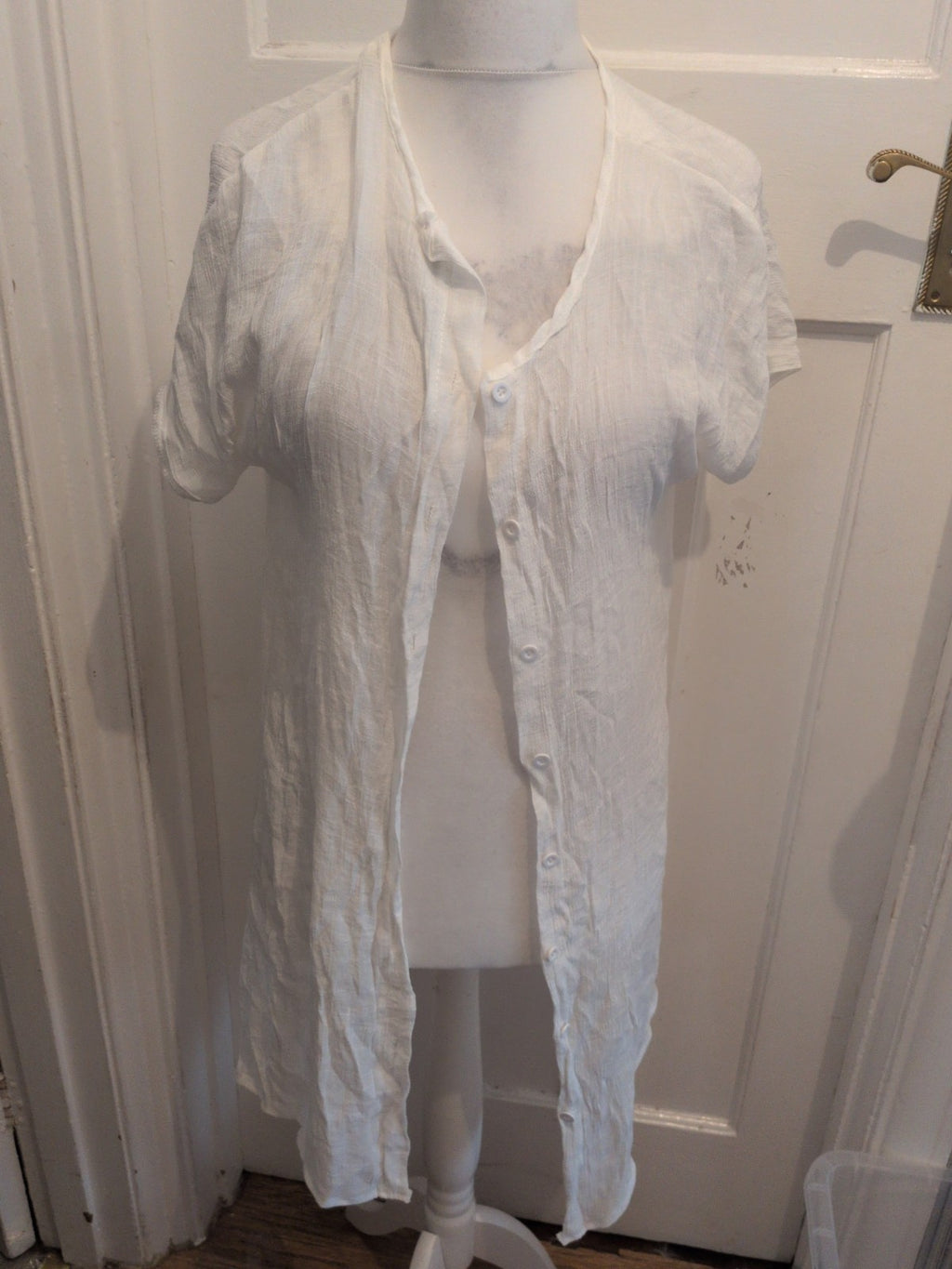 Large White Buttoned Short Sleeve Longline Top