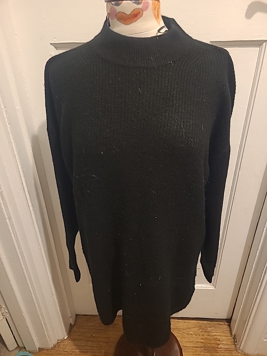 Ladies H&M Size Small Black Long Sleeved Ribbed Jumper