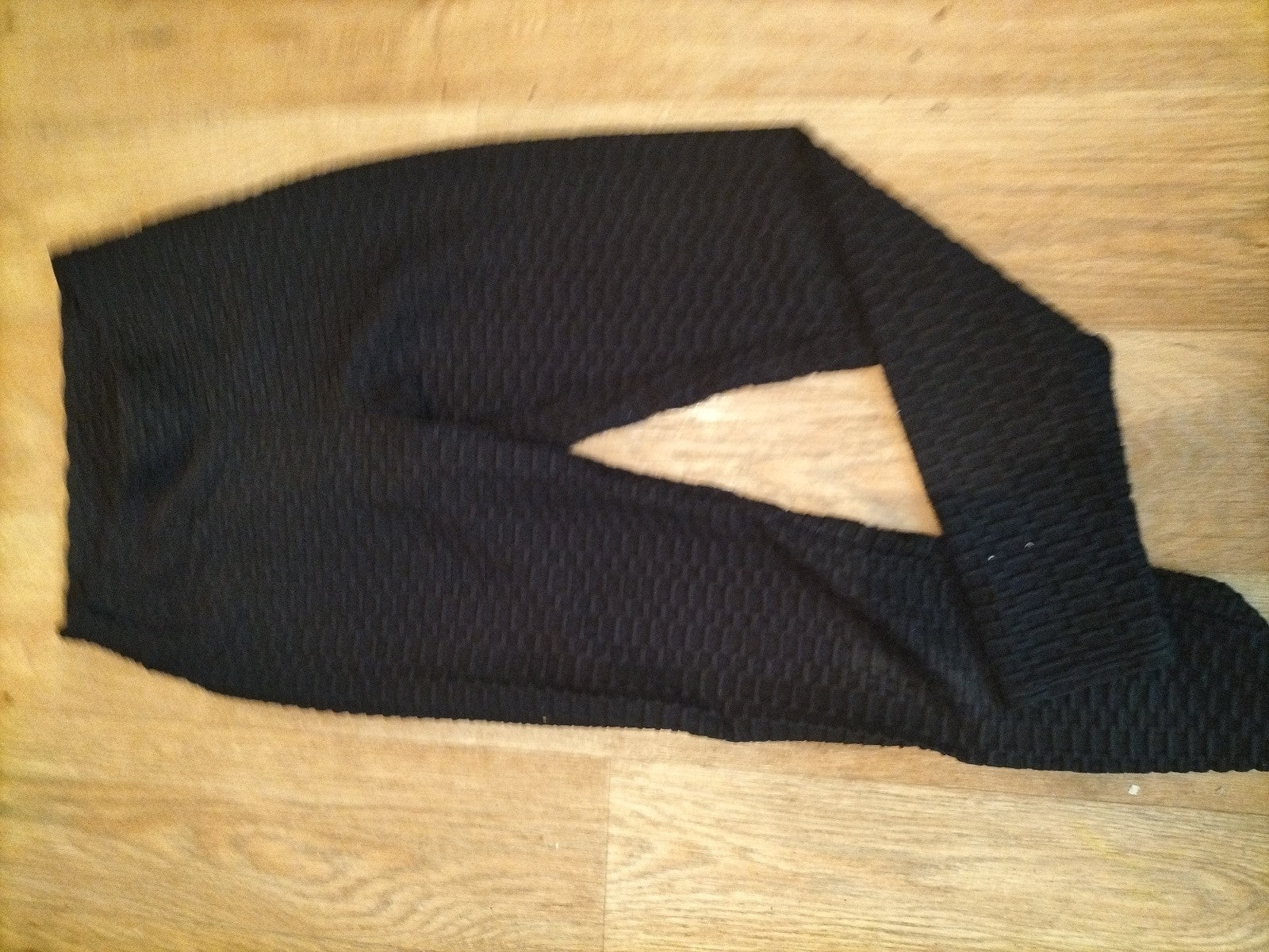 Ladies Size Small Black Raised Detail Textured Leggings