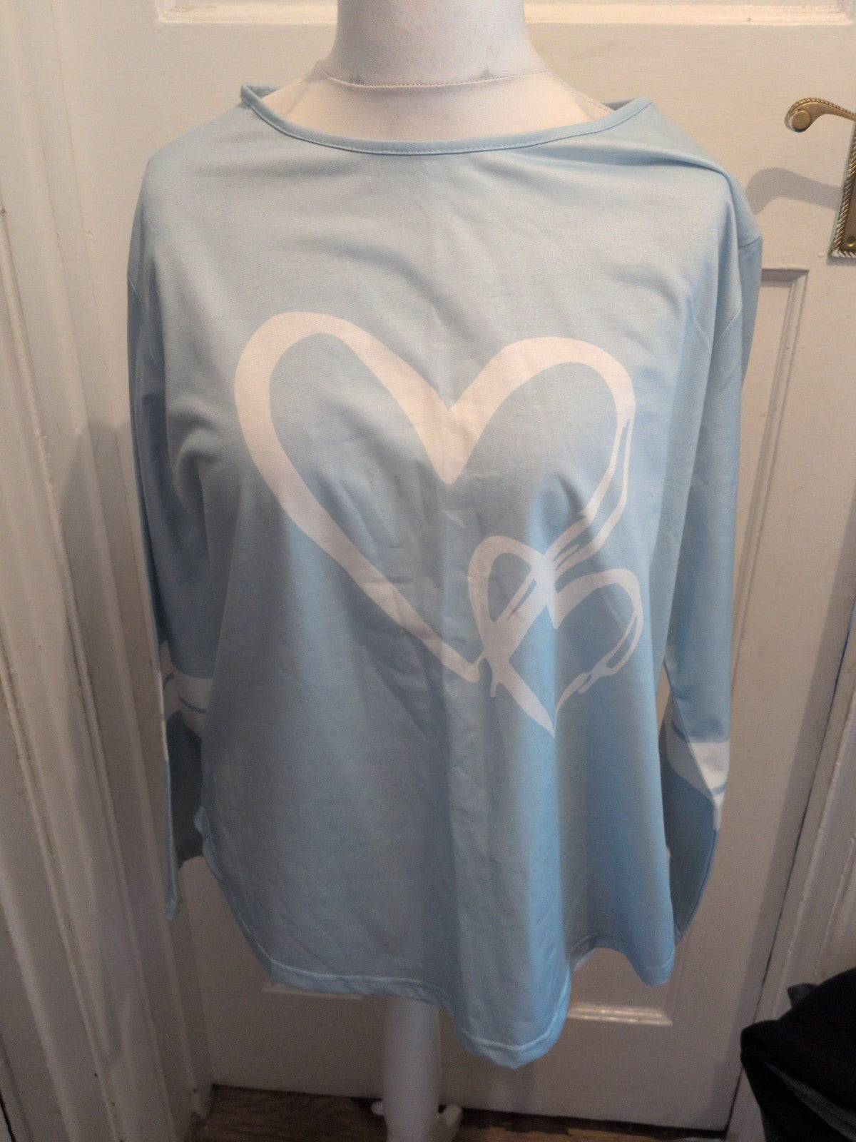 Ladies XL Pale Blue And White Heart Long Sleeve T-shirt