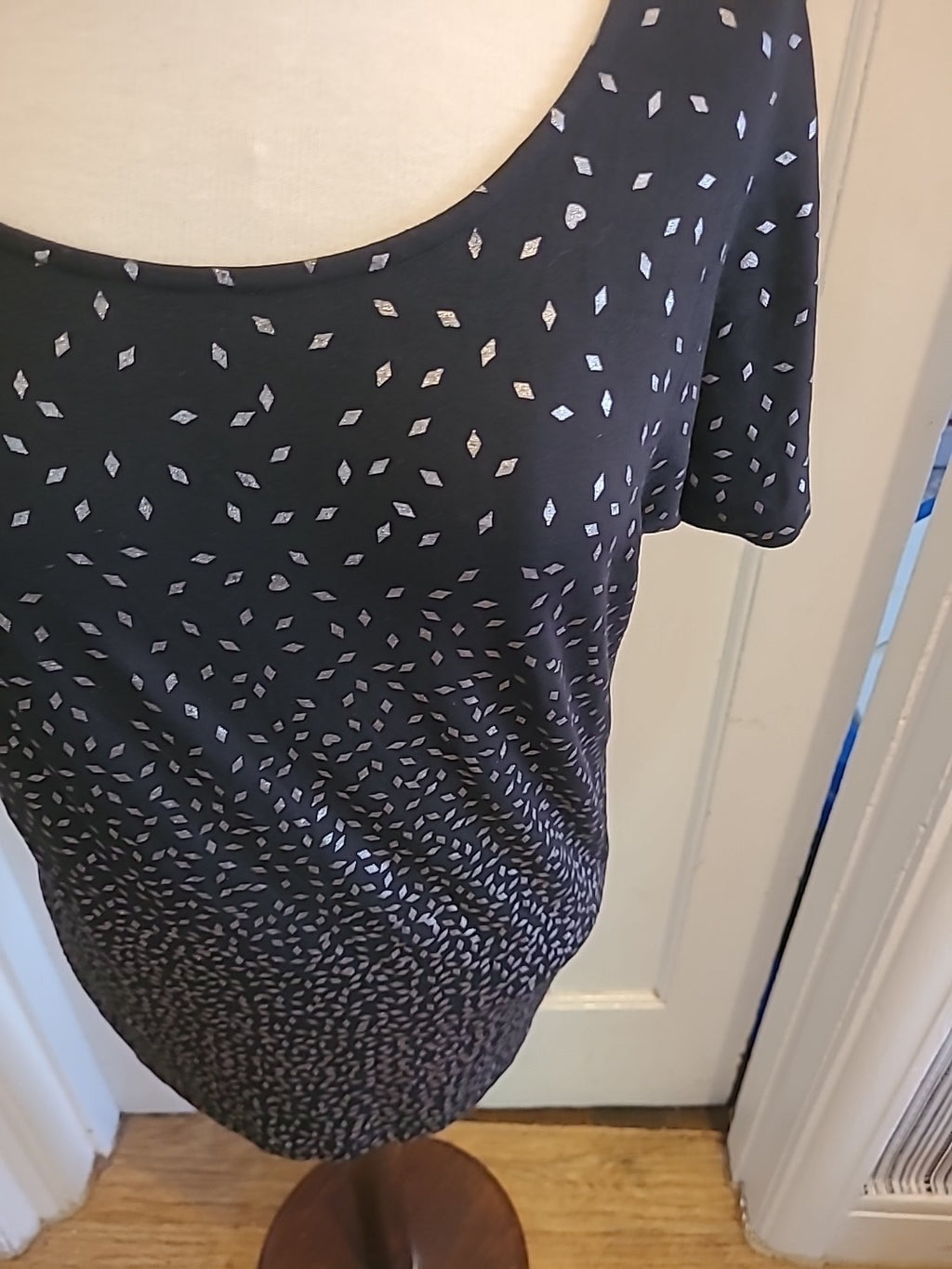 Ladies Betty Barclay Size 10 Black Silver Short Sleeved Tshirt