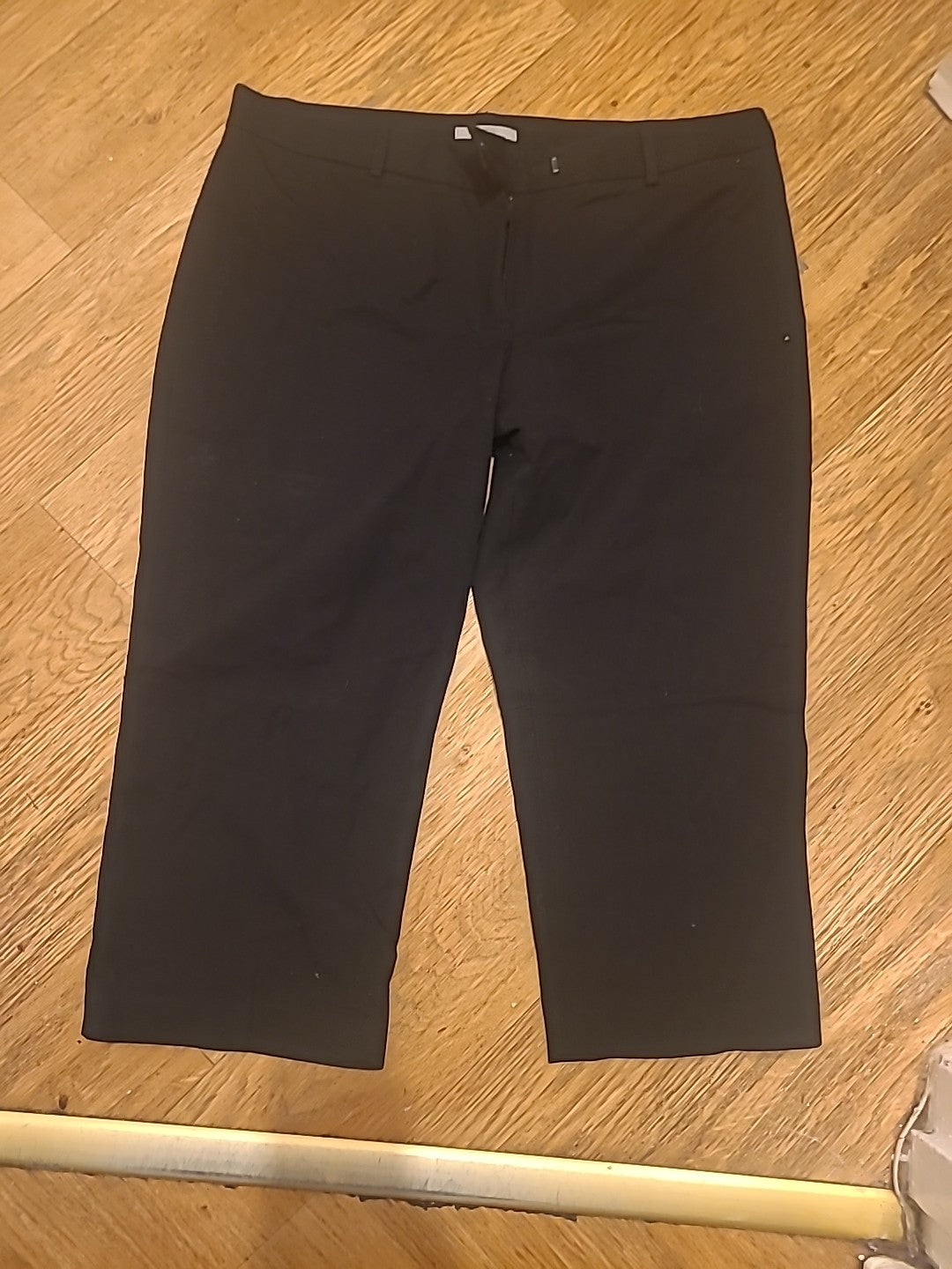 Ladies Marks And Spencer Size 18M Black Trousers