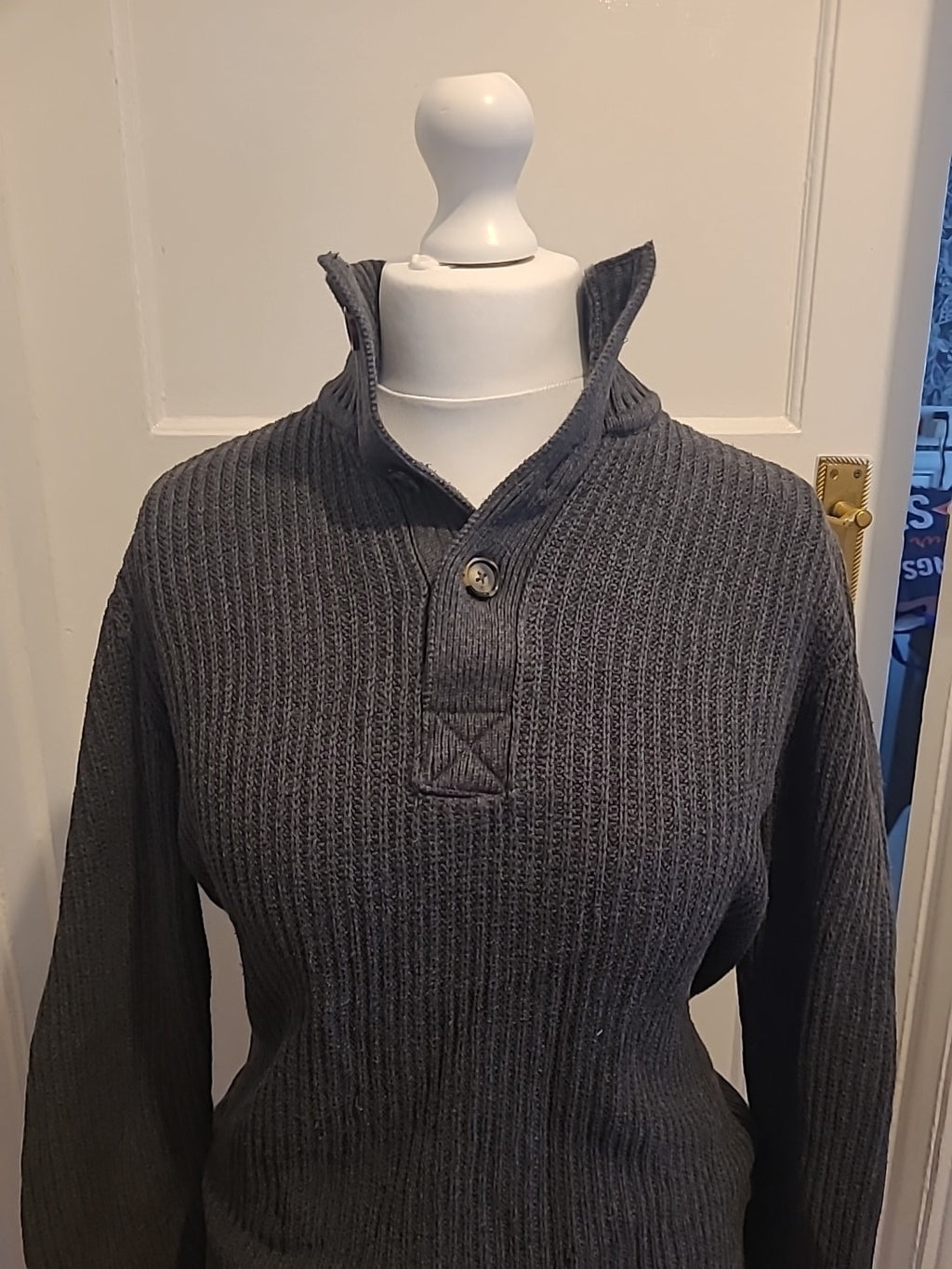 Mens L.o.g.g Size Medoum Grey Ribbed Collared Jumper