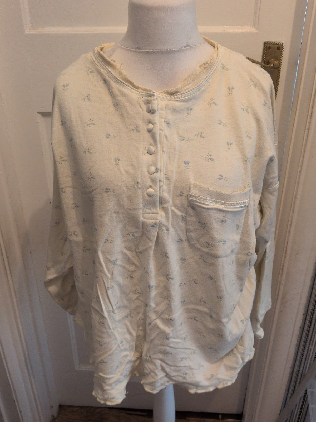 Mellow Moments 22-24 Cream Floral Pyjama Top