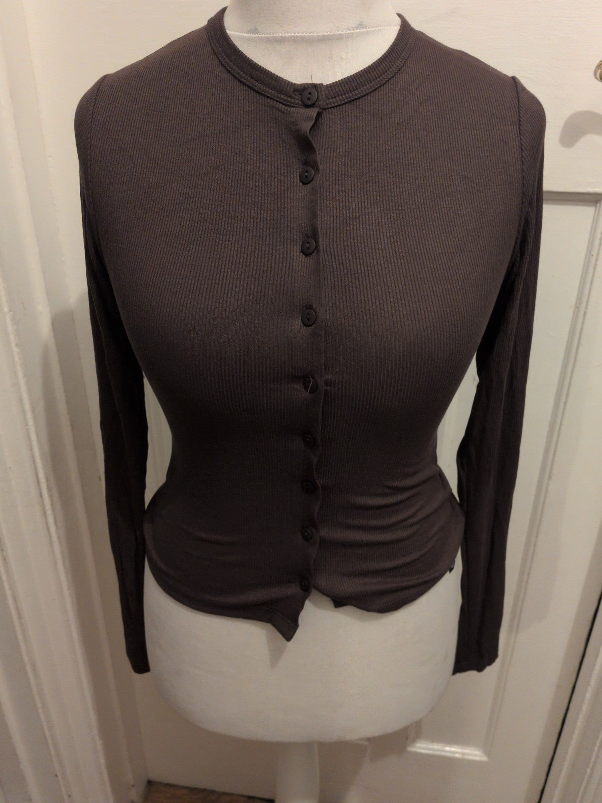 Prettylittlething 10 Dark Khaki Long Sleeve Buttoned Top