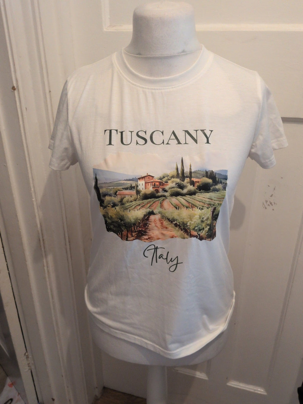 Ladies Small White Tuscany Short Sleeve T-shirt
