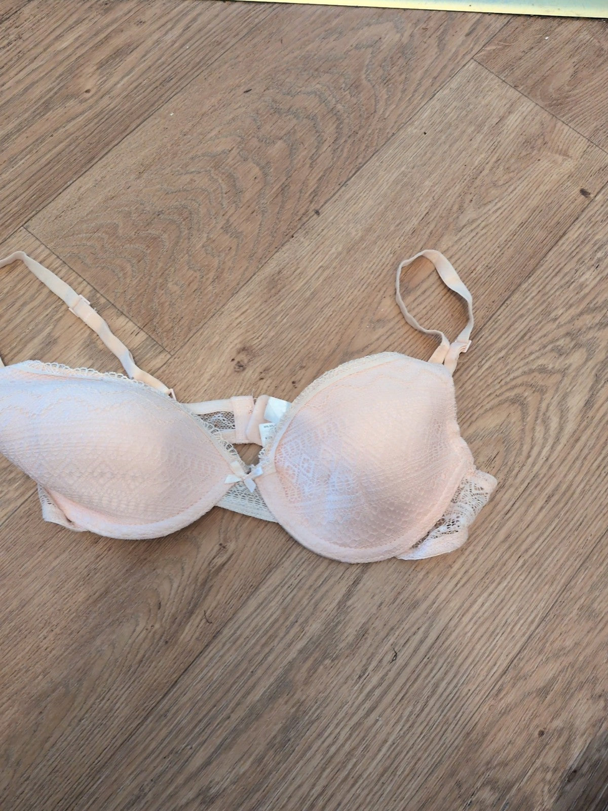 Secret Possessions 32c Pink Padded Wired Bra