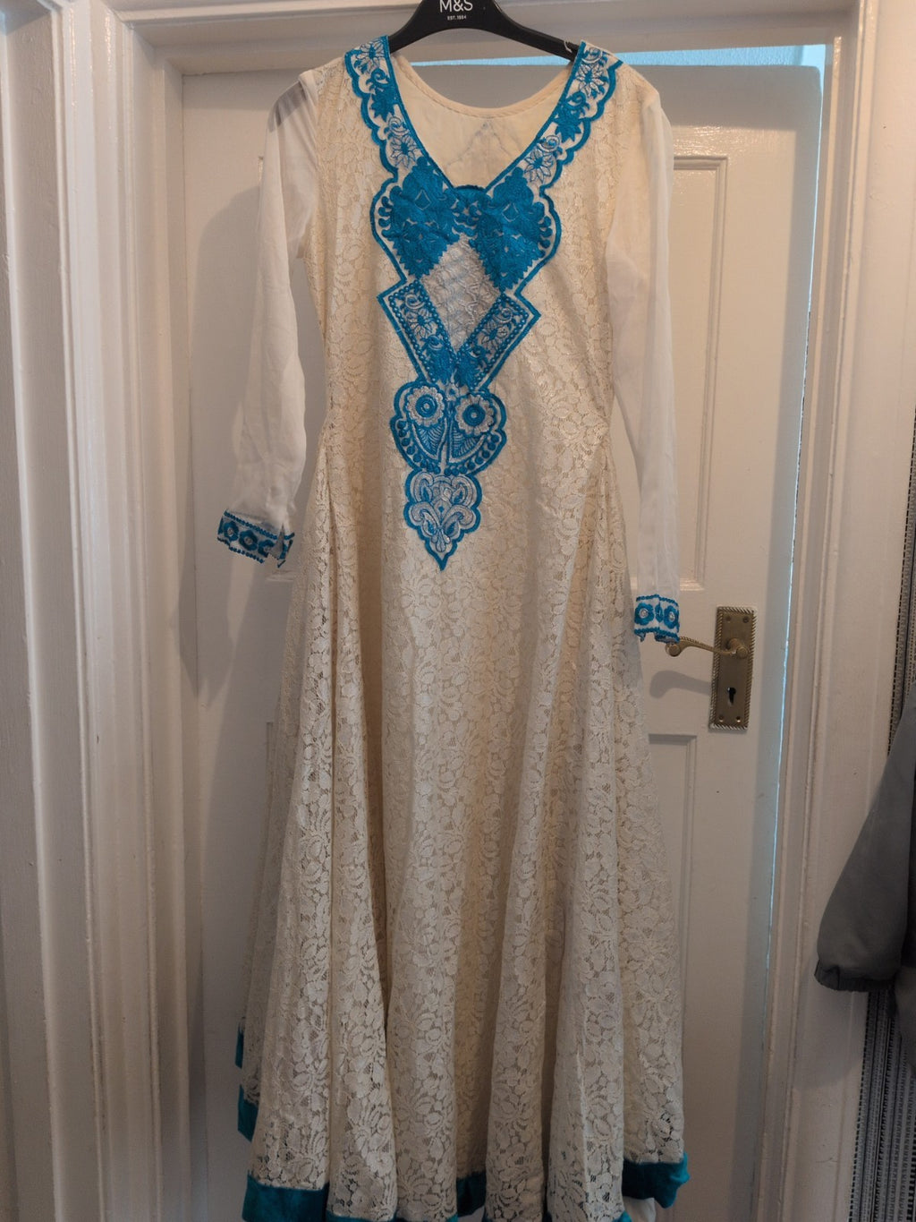 Medium Vintage Cream And Blue Long Length Flare Dress