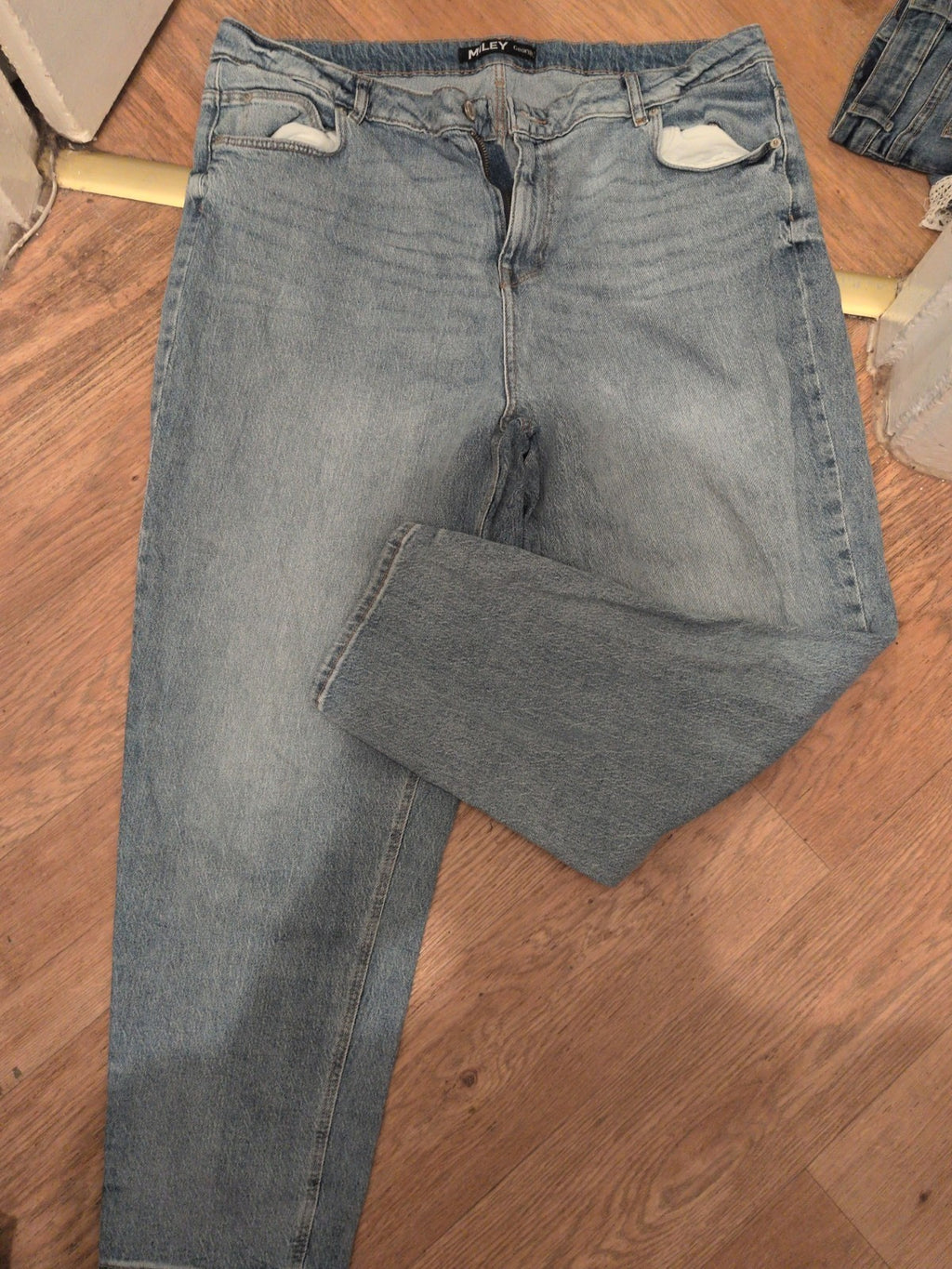 George 22 "Miley" Denim Straight Jeans