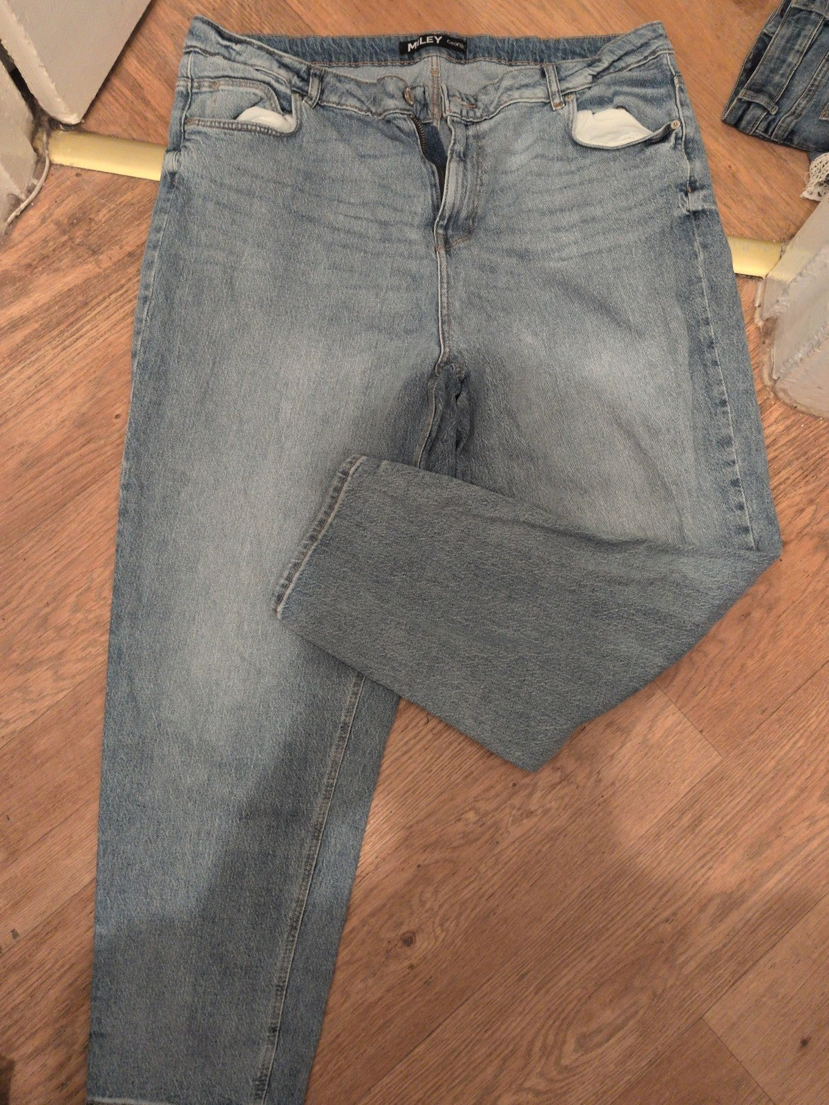 George 22 "Miley" Denim Straight Jeans