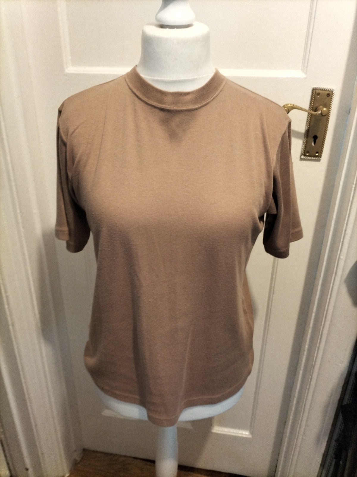 Ladies Bonmarche Size Small Brown Short Sleeved Lightweight Jumper