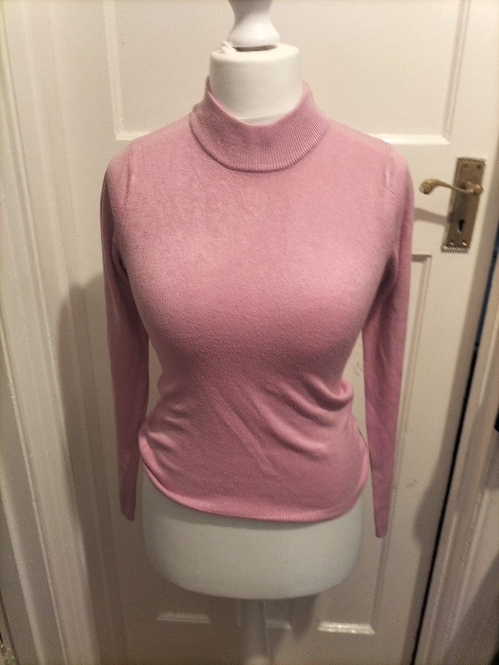 Ladies Papaya Size 8 Pink Round Neck Long Sleeve Jumper
