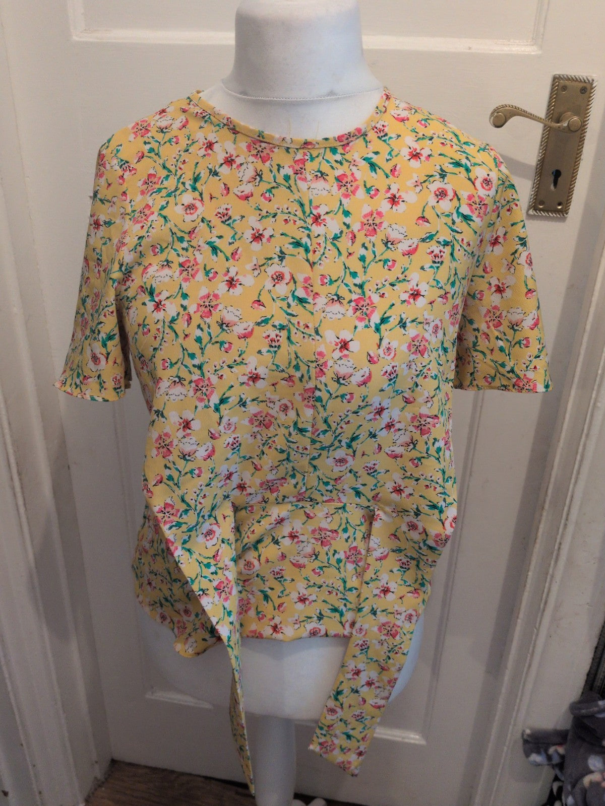 Ladies Primark 12 Yellow Flower Short Sleeve Top