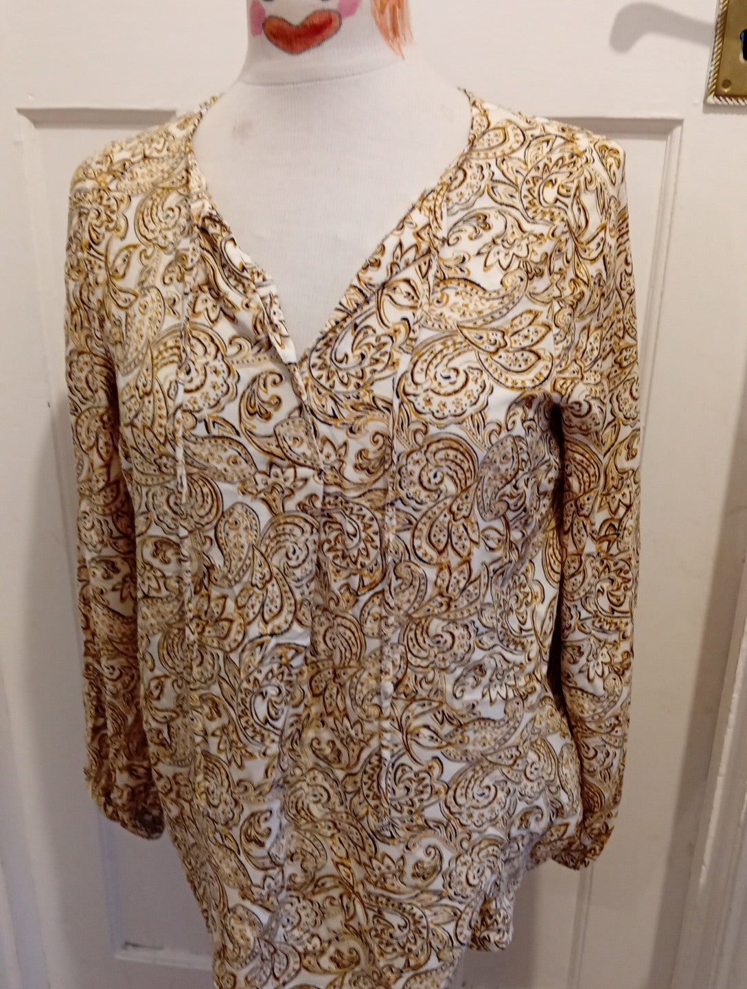 Ladies Matalan Size 8 Beige/Gold Long Sleeved Blouse