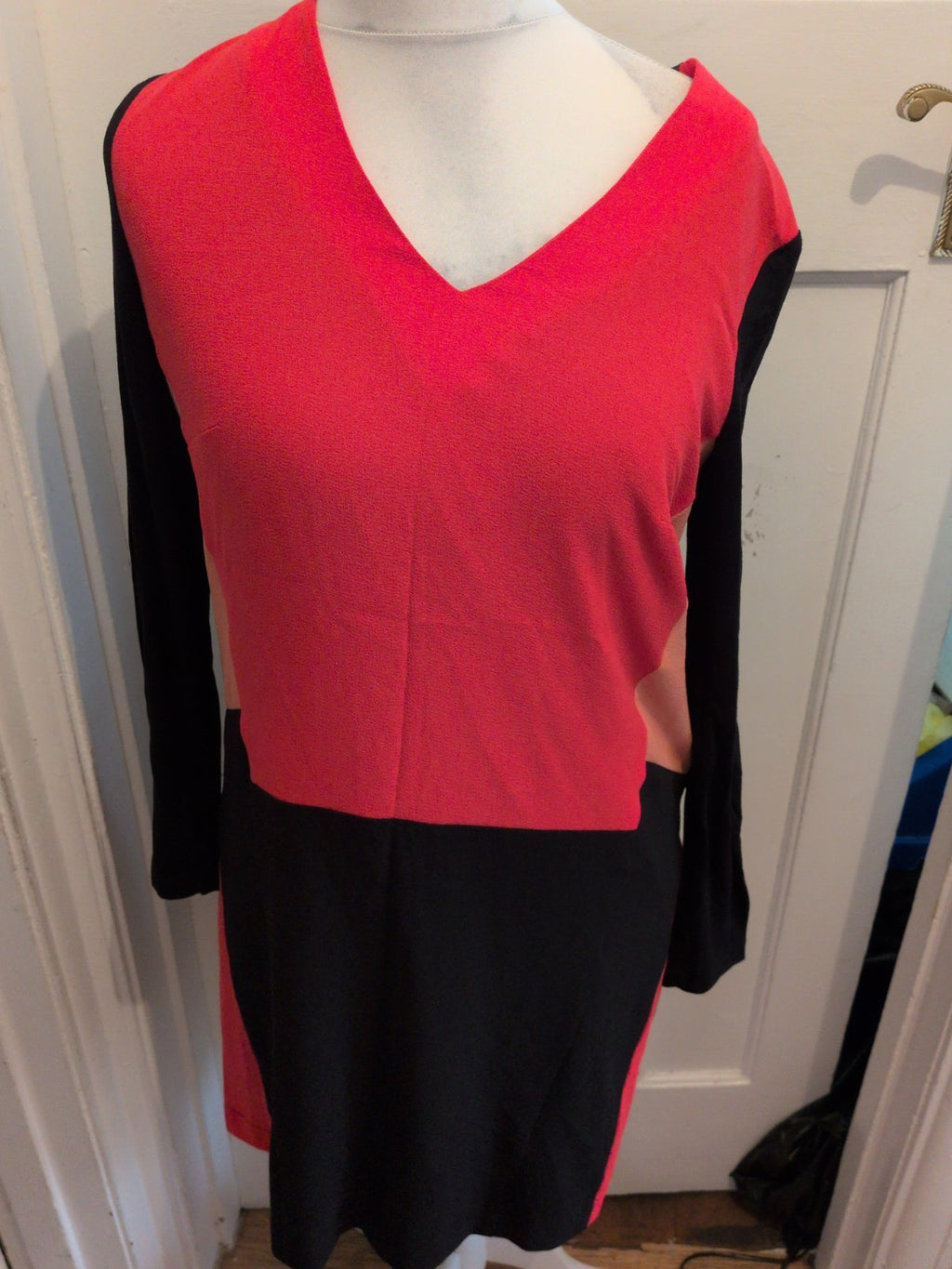 Miss Captain Trend EU 42 Coral And Black Long Sleeve Dress