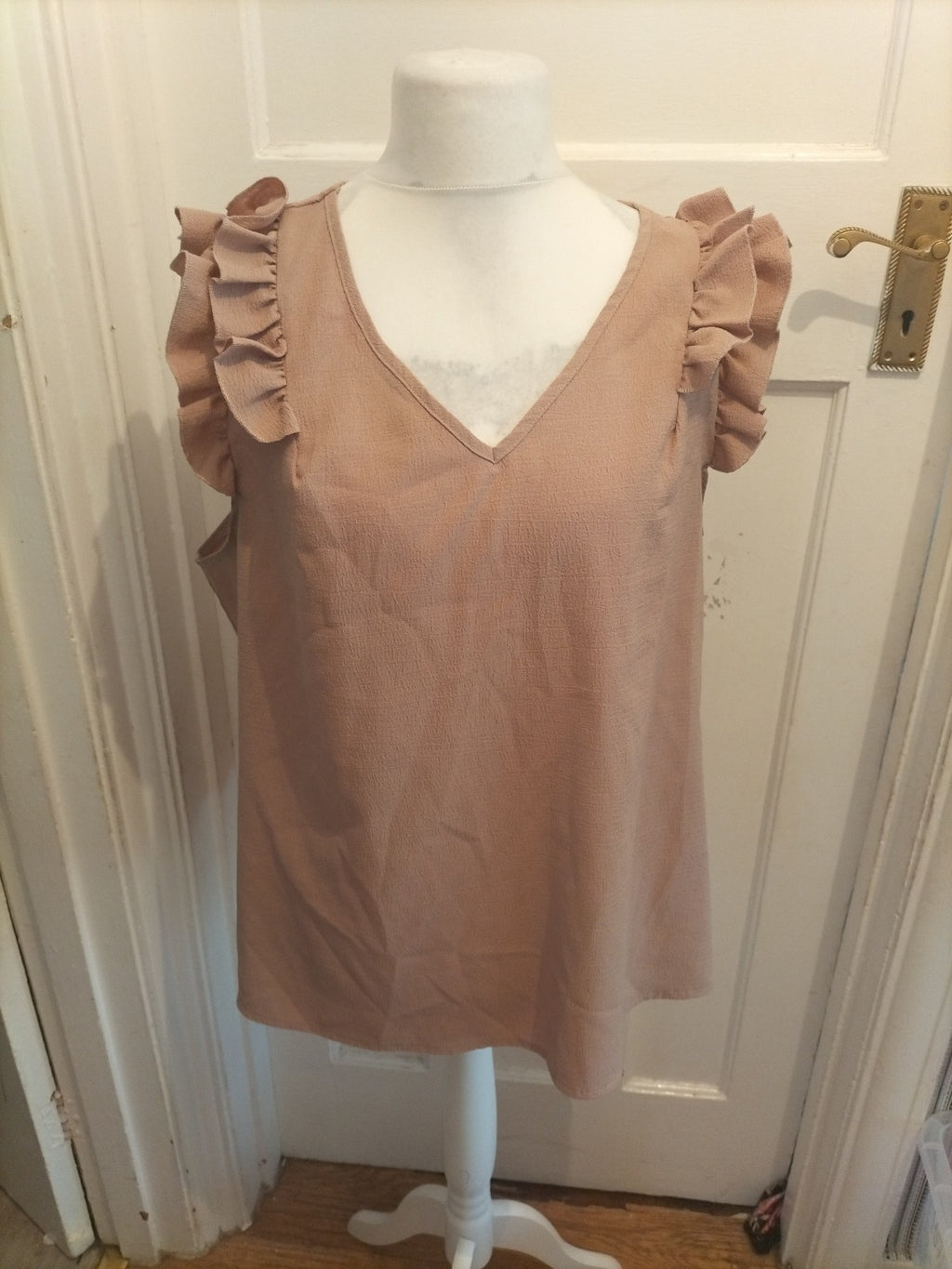 Shein Curve 3XL V Neck Sleeveless Frill Blouse