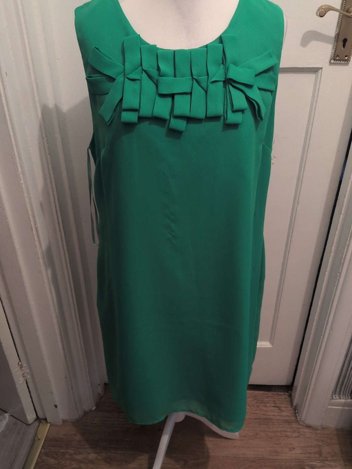 Ladies Kaliko Size 20 Green Sleeveless Lined Dress