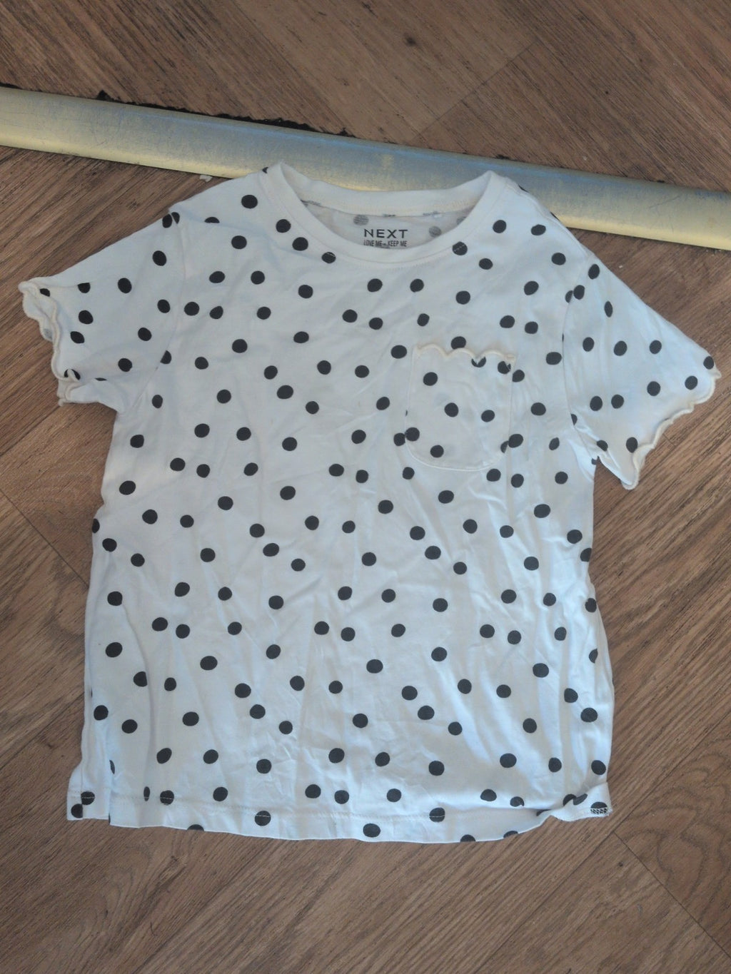 Next 4-5 Years White Spot Short Sleeve T-shirt