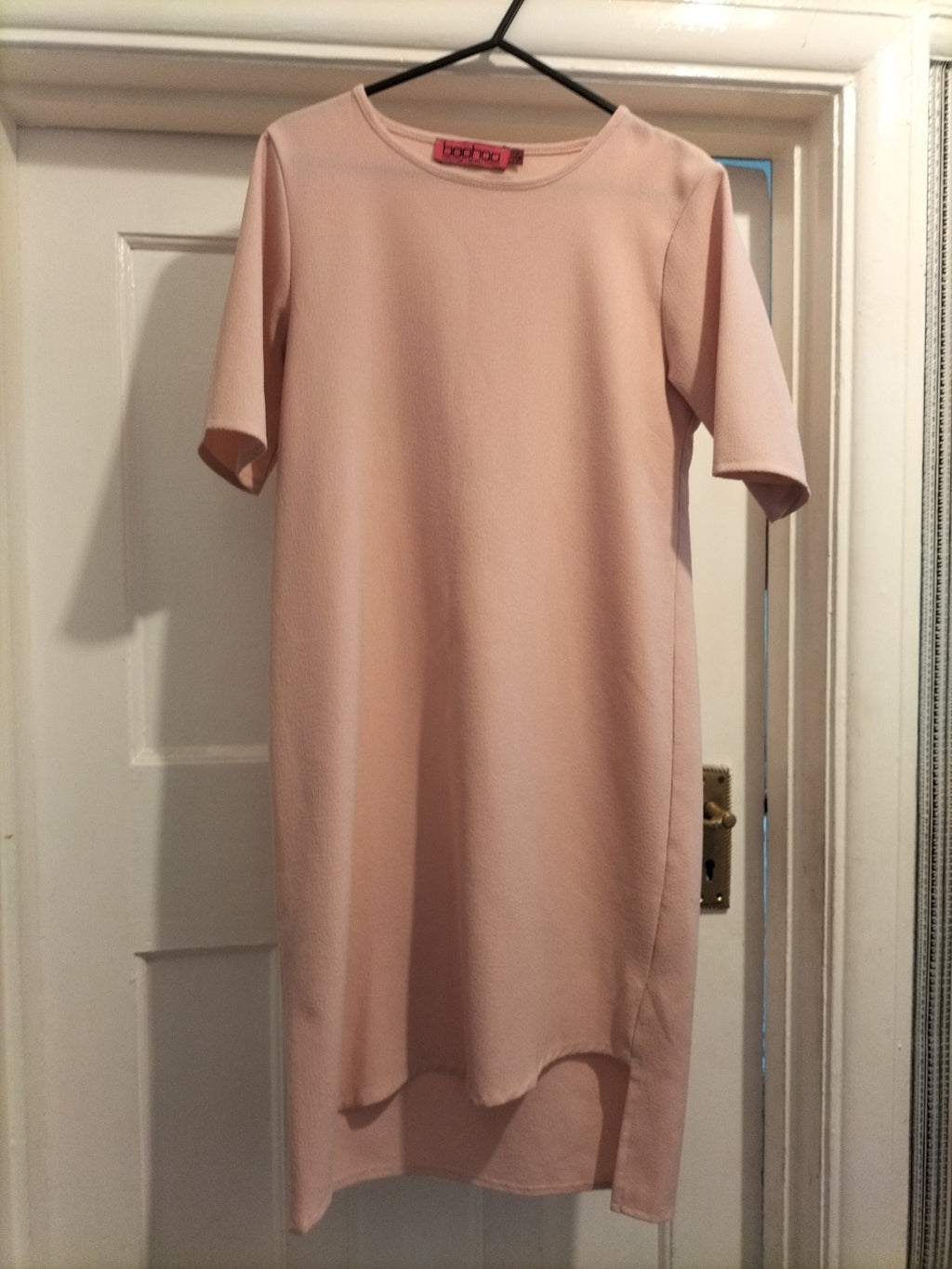 Ladies Boohoo Size 8 Pink Short Sleeved Dress