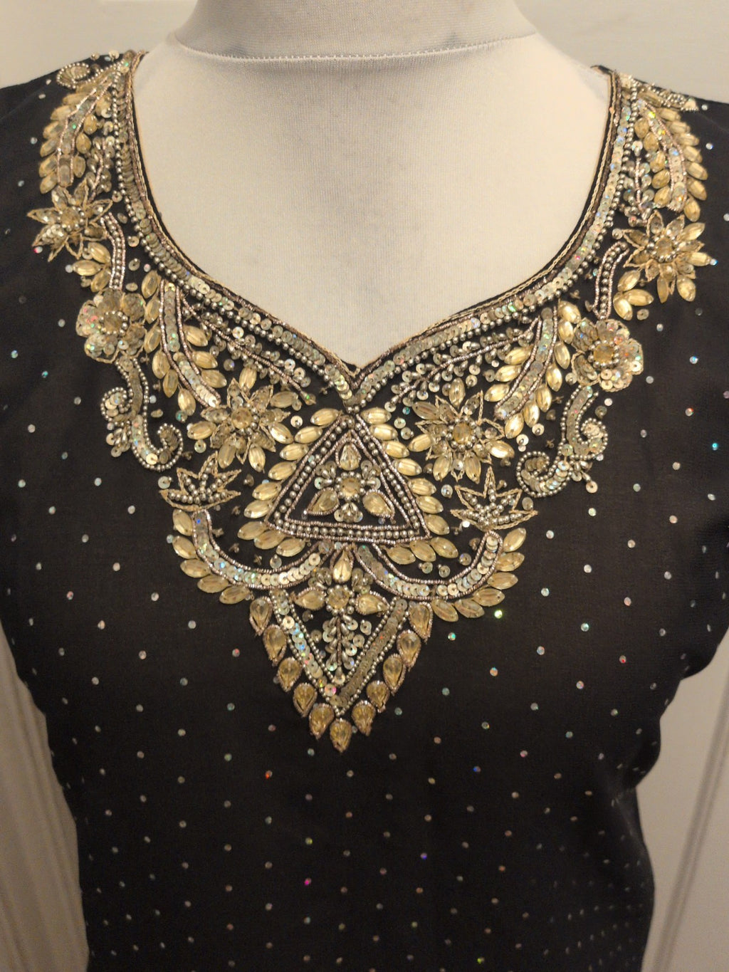 Ladies Size Medium Black With Silver Diamante Sleeveless Dress Midi
