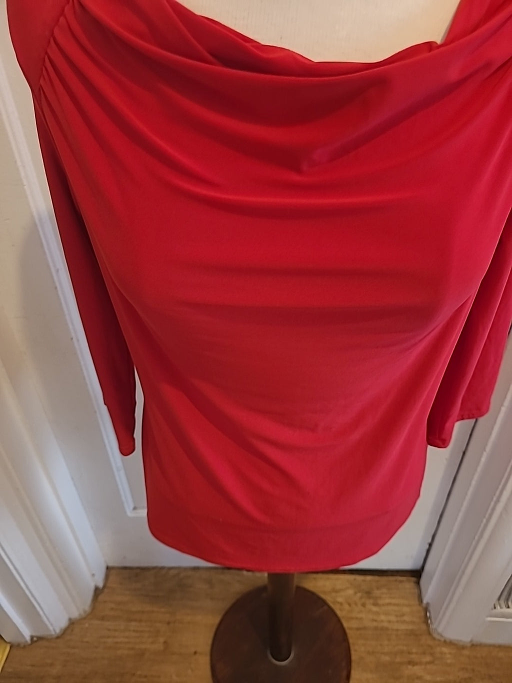 Ladies Julipa Size 12 Red Long Sleeved Blouse