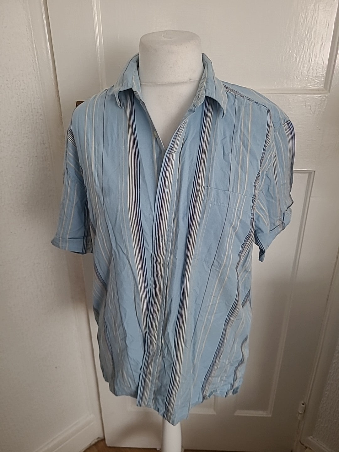 Mens Primark Size XL Blue And Gold/Cream Striped Short Sleeved Shirt