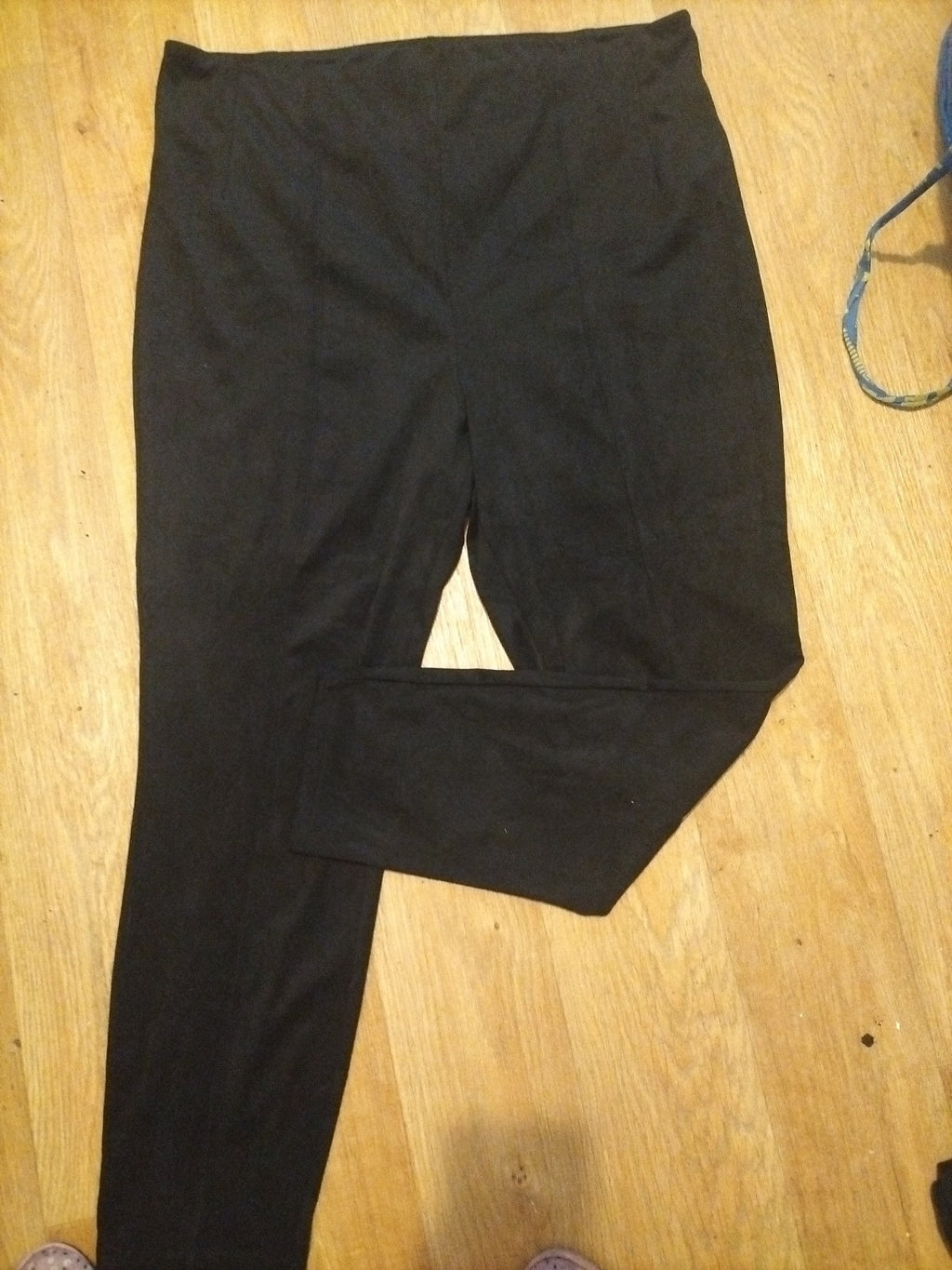 Ladies Peacocks Size 18 Black Suede Feel Elasticated Trousers