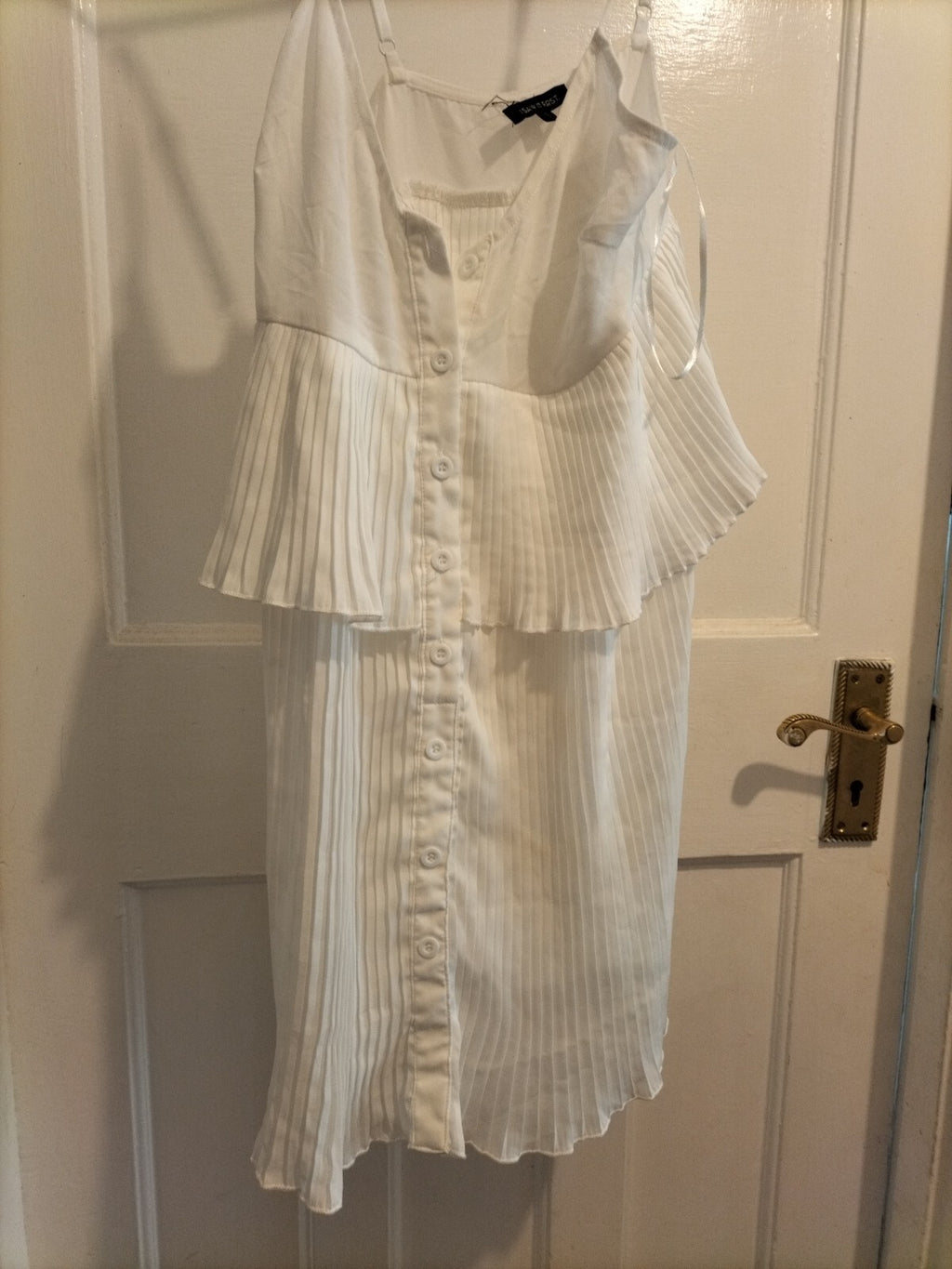 Ladies I Saw It First Size 6 White Crinkle Top