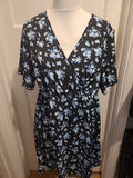 Ladies Seasty Curve Size 1XL Black And Blue Floral V Neck Dress