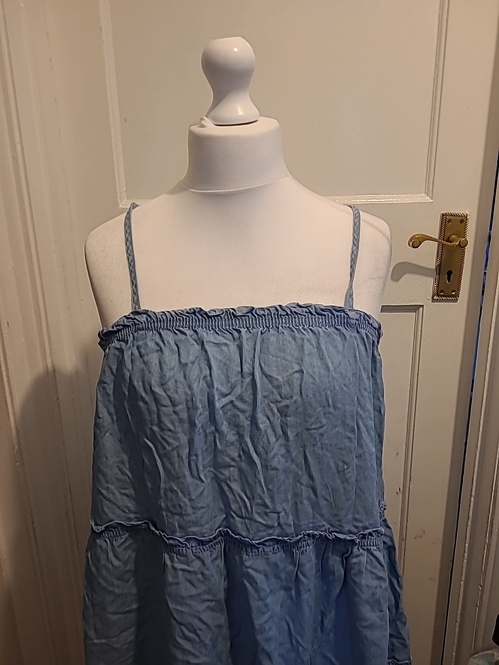 Ladies Denim&Co Size 16 Elasticated Sleeveless Dress