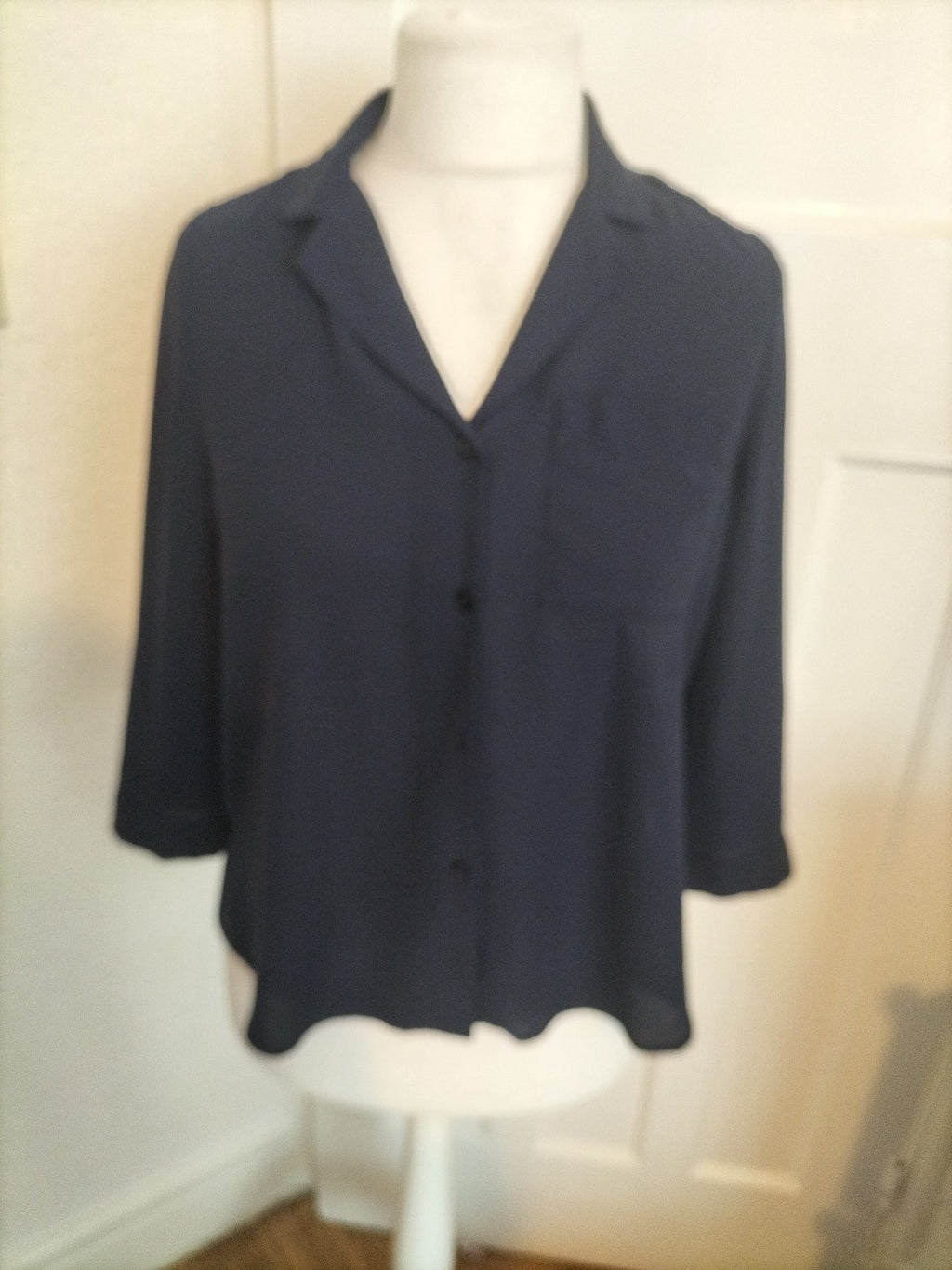 Ladies Dorothy Perkins Size 12 Navy Buttoned Long Sleeved Blouse
