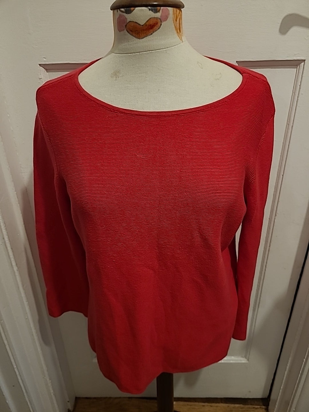 Ladies Hobbs Size Medium Cerise Long Sleeved Jumper