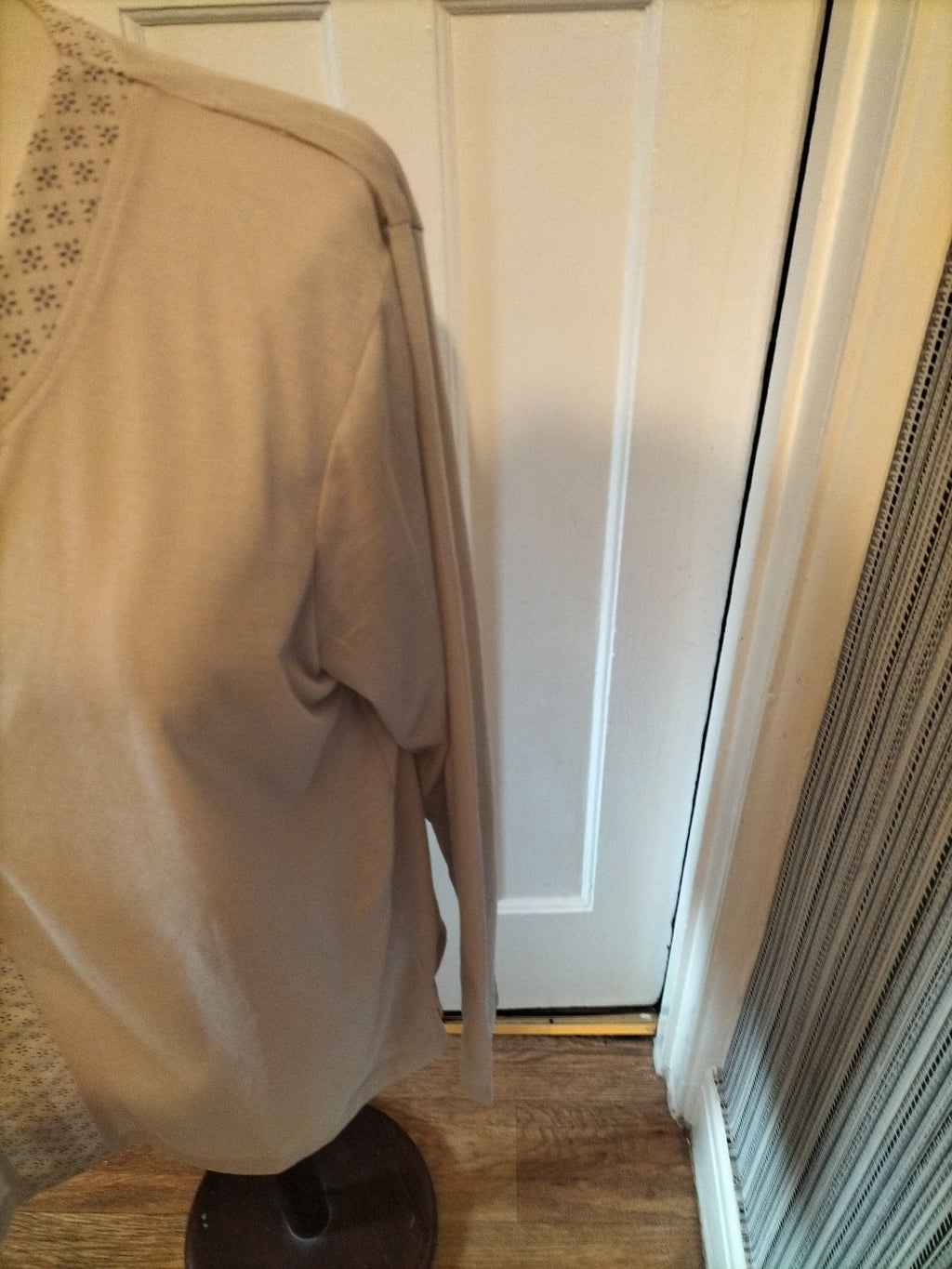 Ladies Be Lucky Size Large Beige Long Sleeved Blouse