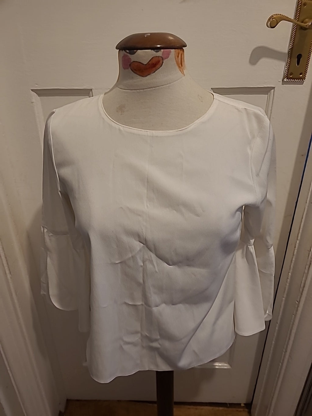Ladies Topshop Size 8 White Flute Sleeved Blouse